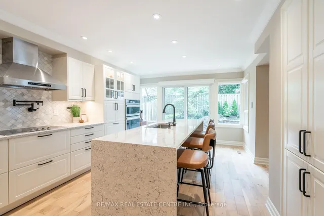 2064 Trillium Crt, Burlington 3