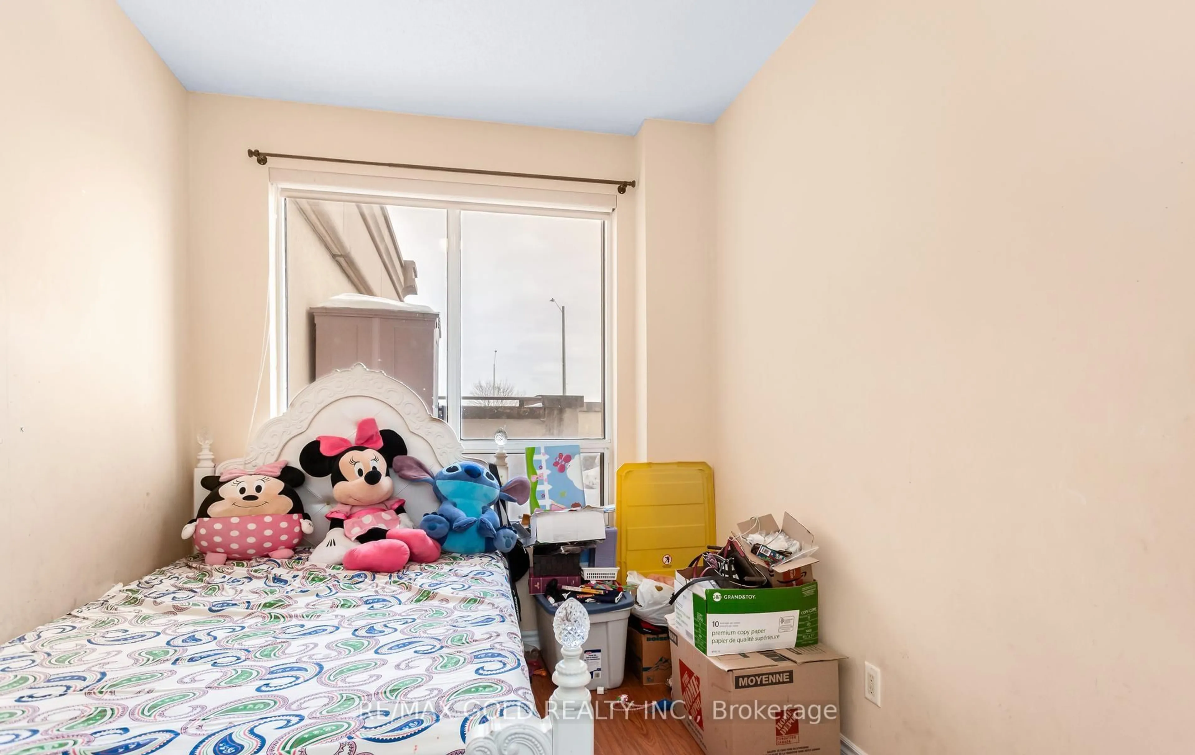 trreb/IMG-W14033610_2e3e6da8-5d6c-496b-86c1-a2465358aee1-l.jpg