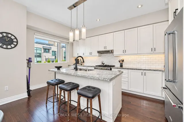 47 Pony Farm Dr, Toronto 4