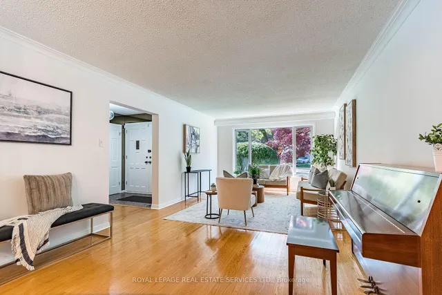 213 The Kingsway, Toronto 2