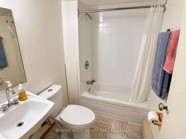 6964 Justine Dr, Mississauga 4