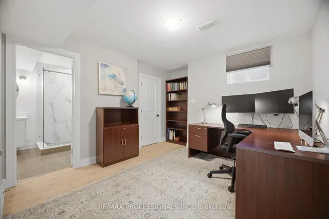 144 Cherryhurst Rd, Oakville 2