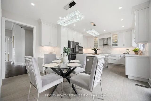 1 Adamsville Rd, Brampton 3