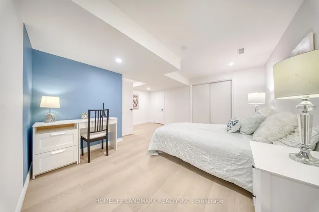 1323 Greenwood Cres, Oakville 5