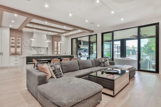 14 Risa Blvd, Toronto 4