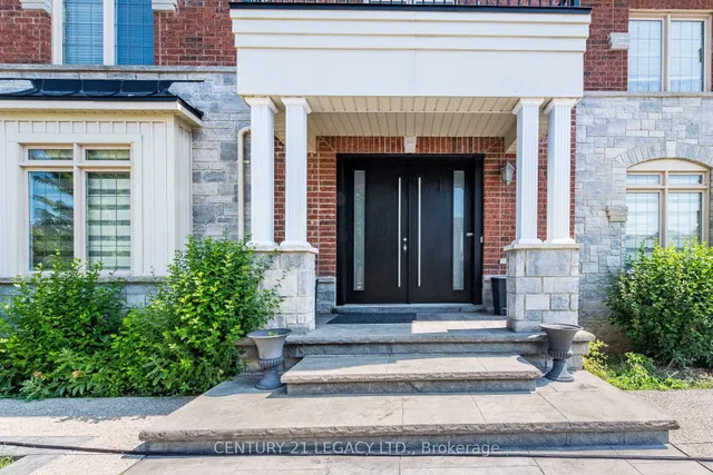 11 Drummondville Dr, Brampton 3