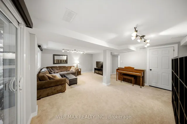 1108 Edgehill Pl, Oakville