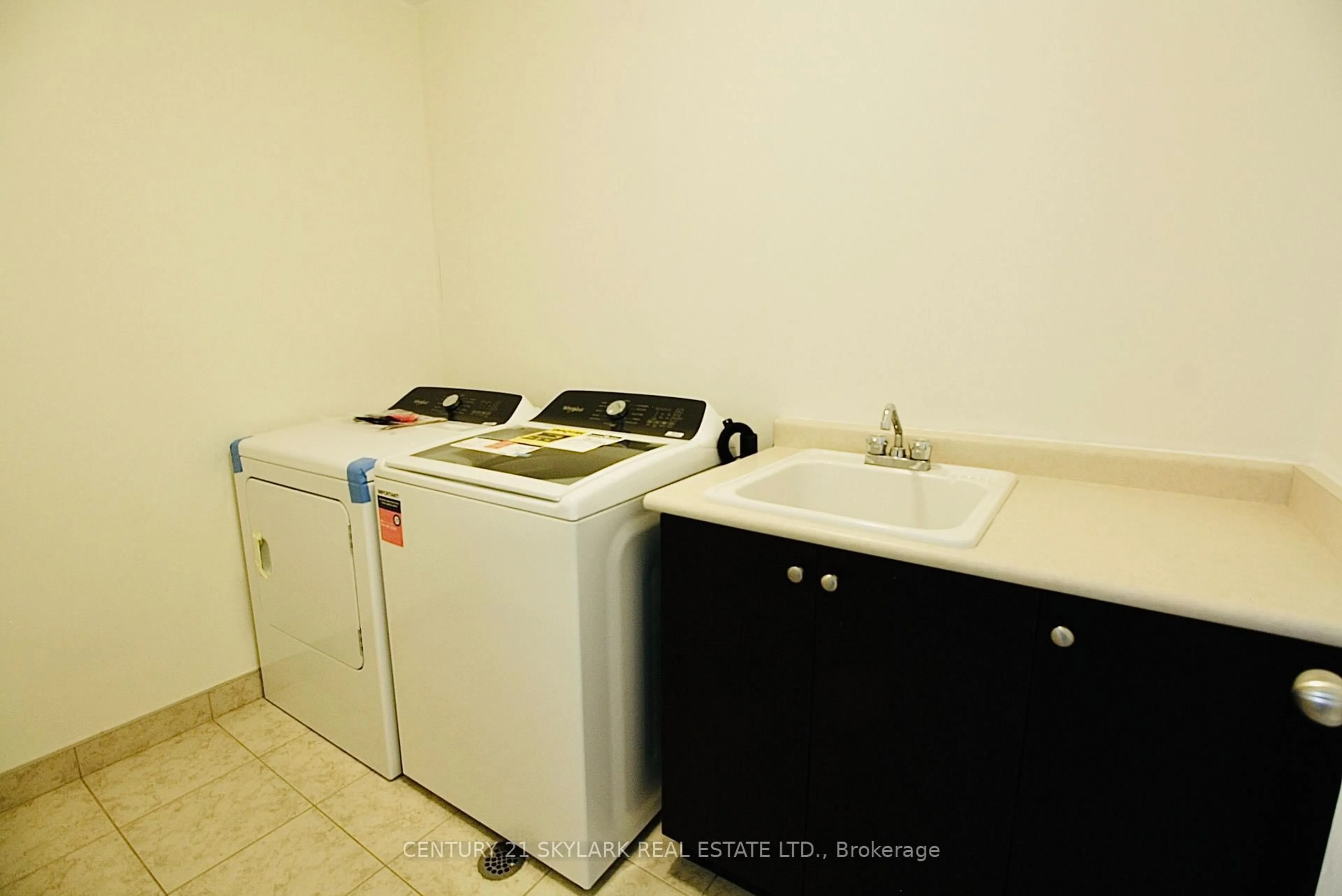 trreb/IMG-W14107530_5e4aa8bc4e96d839483a2bc10ac05243672963d837adfbef23c6bc7df5b355be.jpg