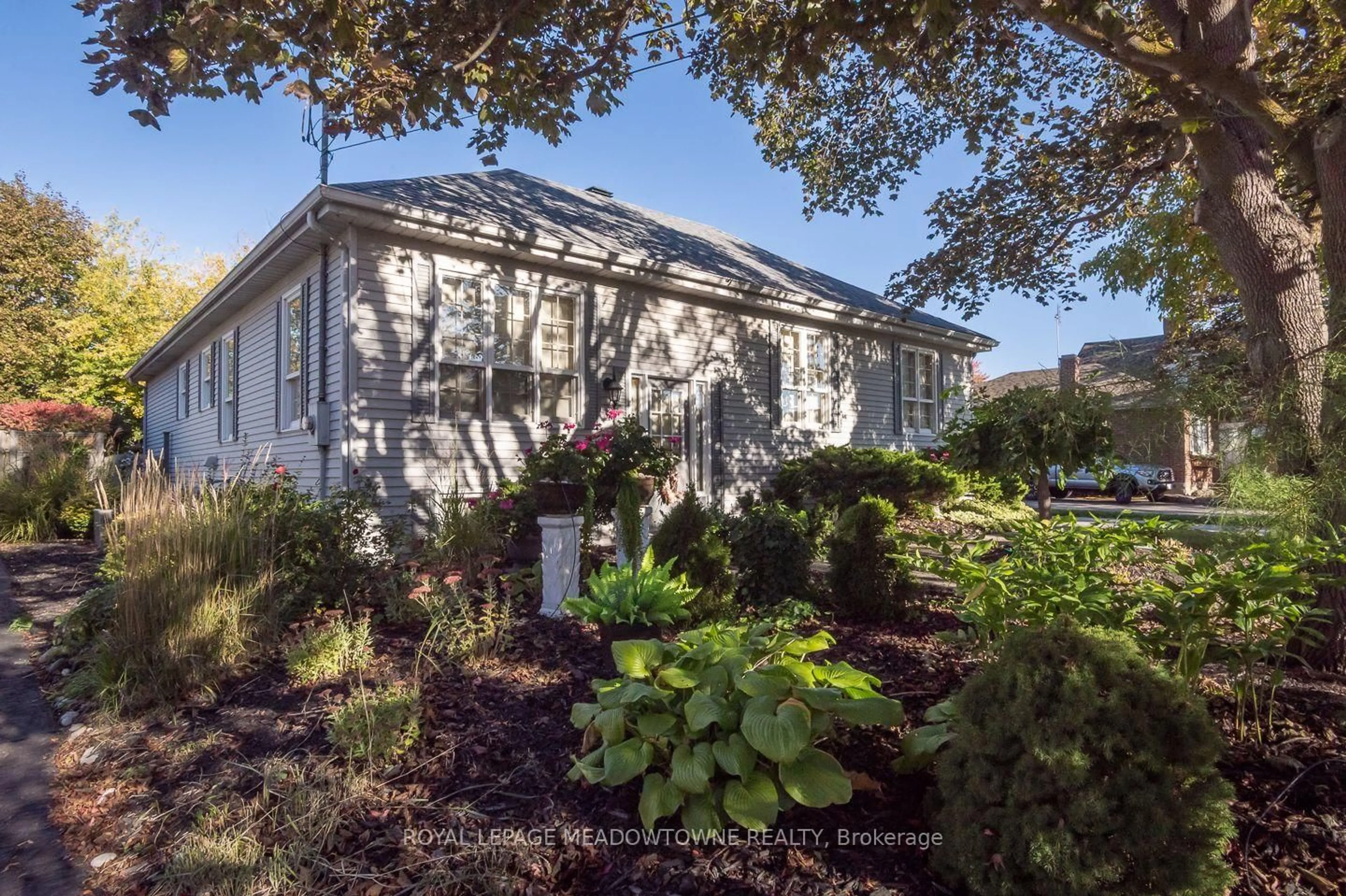 trreb/IMG-W14127756_84afb80efdd5d3a9bc7000e84df58fa361e44fd829abfe58ee530b0762aa5a91.jpg
