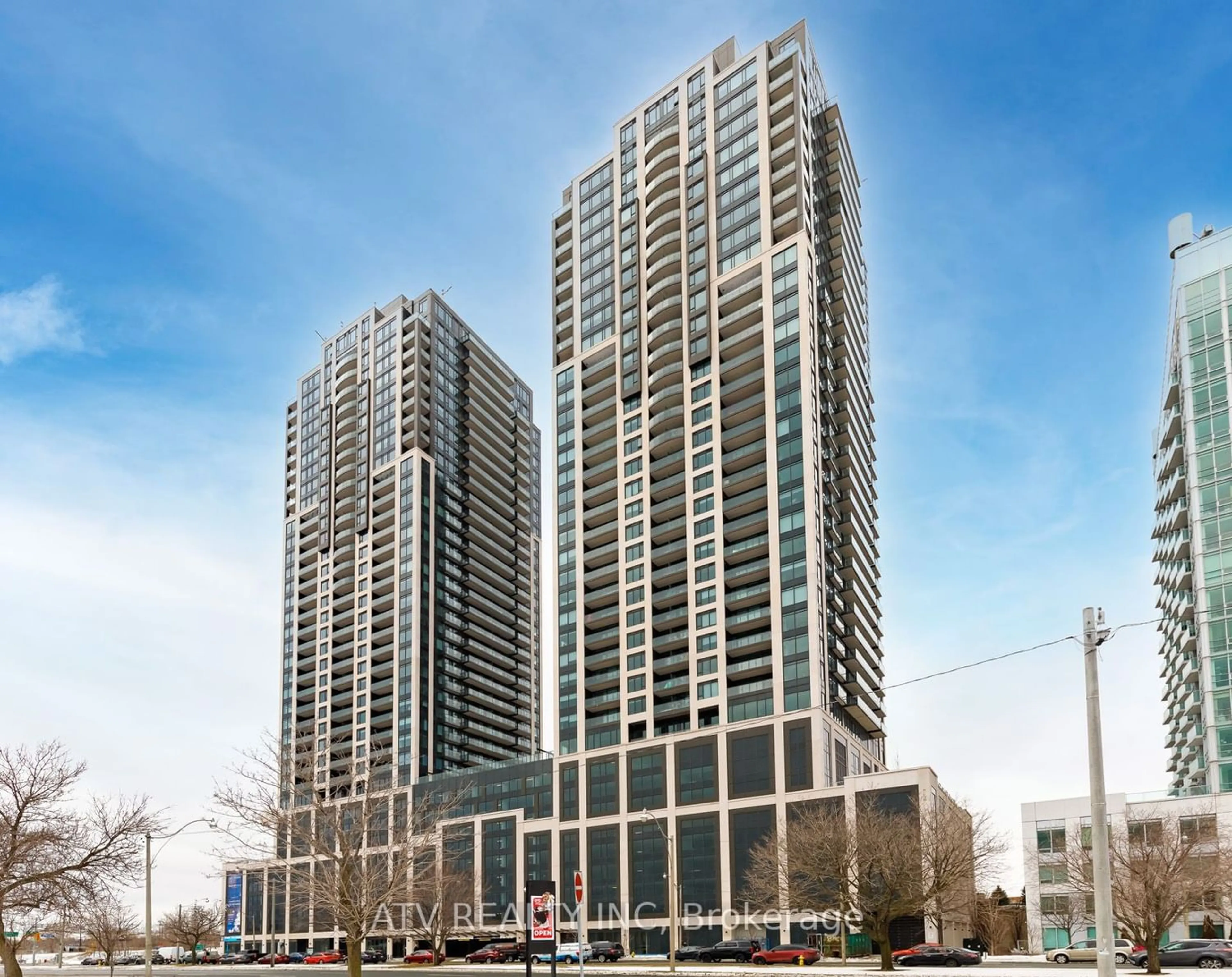 A pic from exterior of the house or condo for 1926 Lake Shore Blvd #1810, Toronto Ontario M6S 1A1