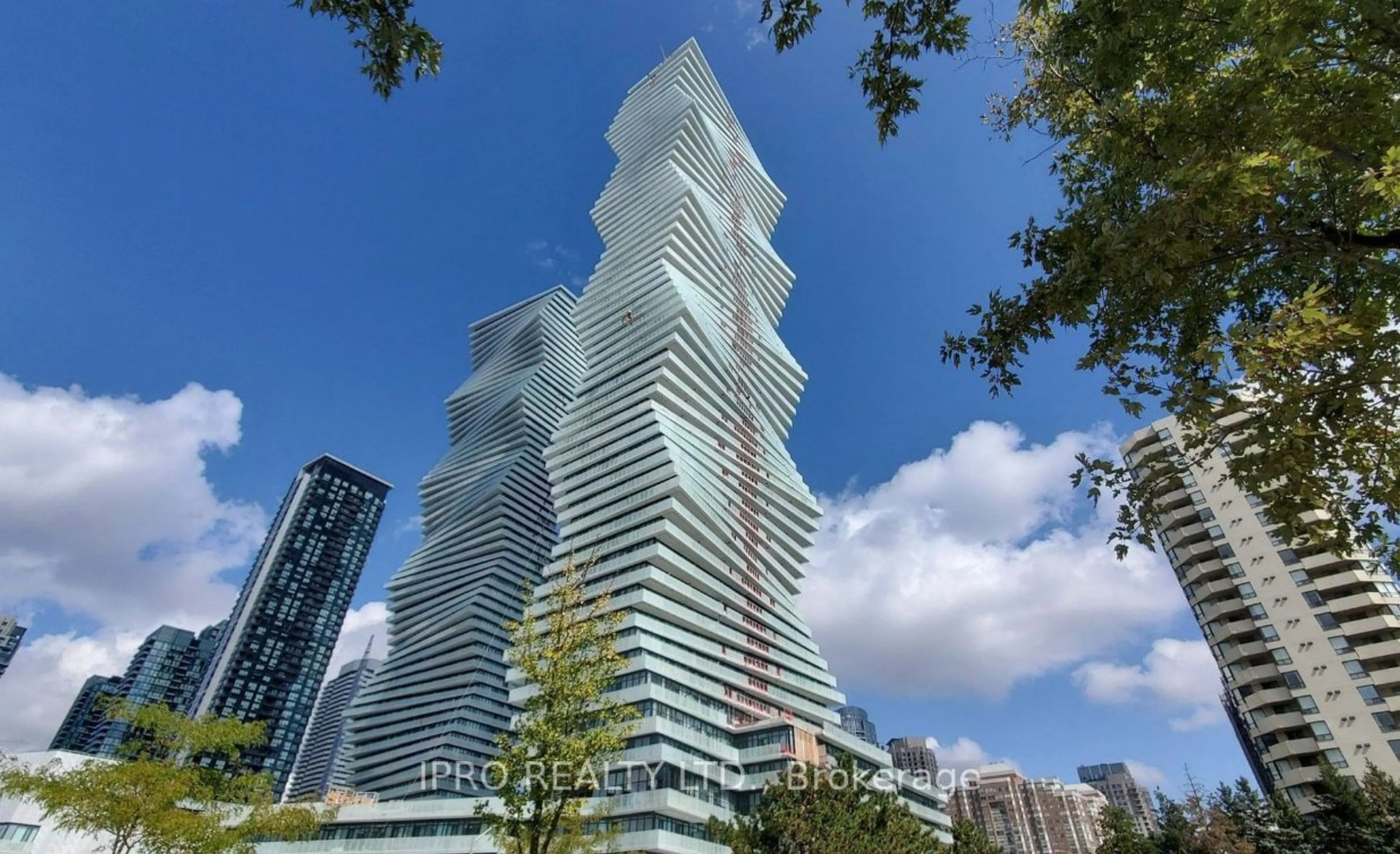 A pic from exterior of the house or condo for 3883 Quartz Rd Rd #5805, Mississauga Ontario L5B 4M6