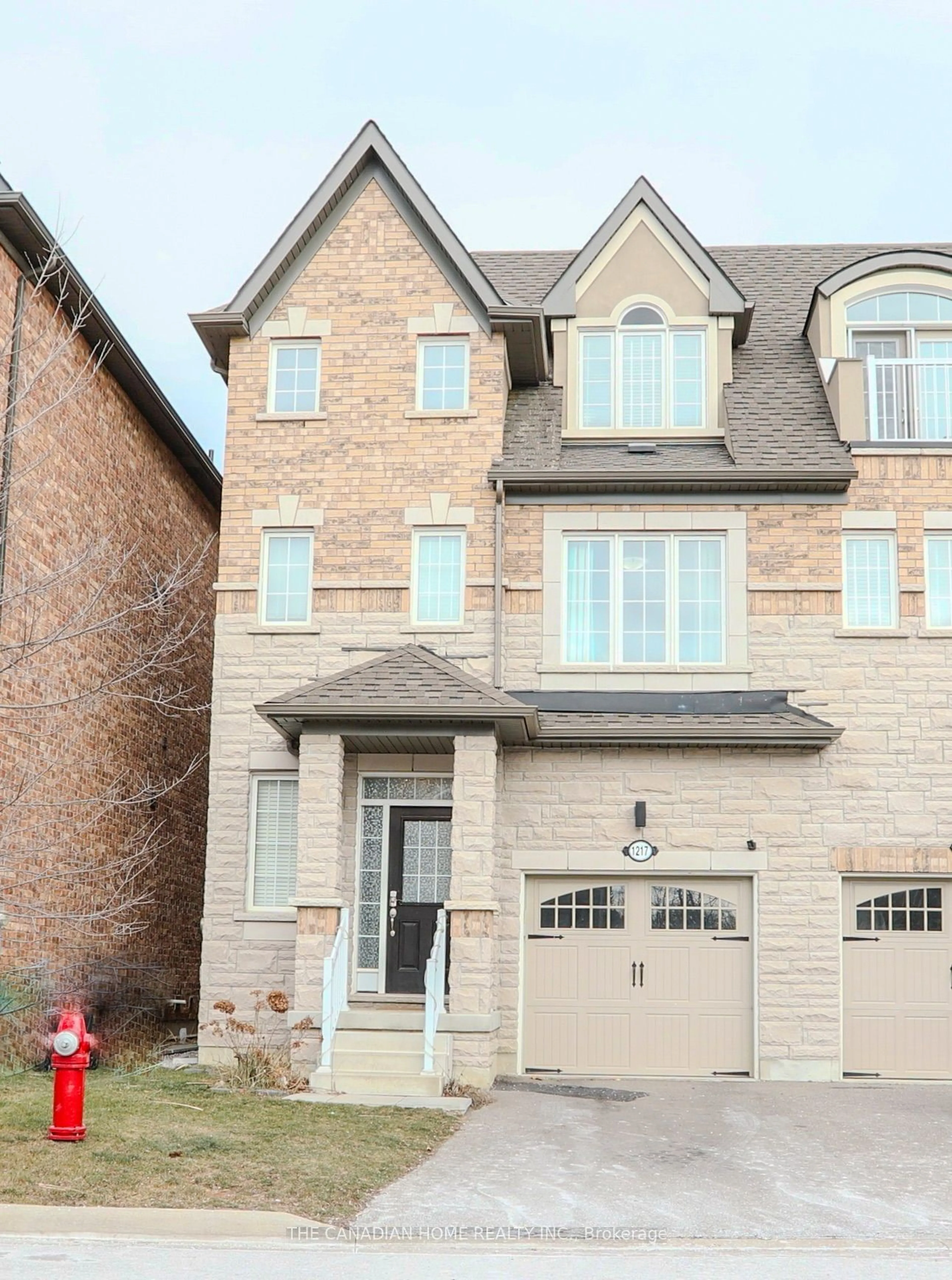Home with brick exterior material for 1217 Owls Head Rd, Mississauga Ontario L5E 2M6