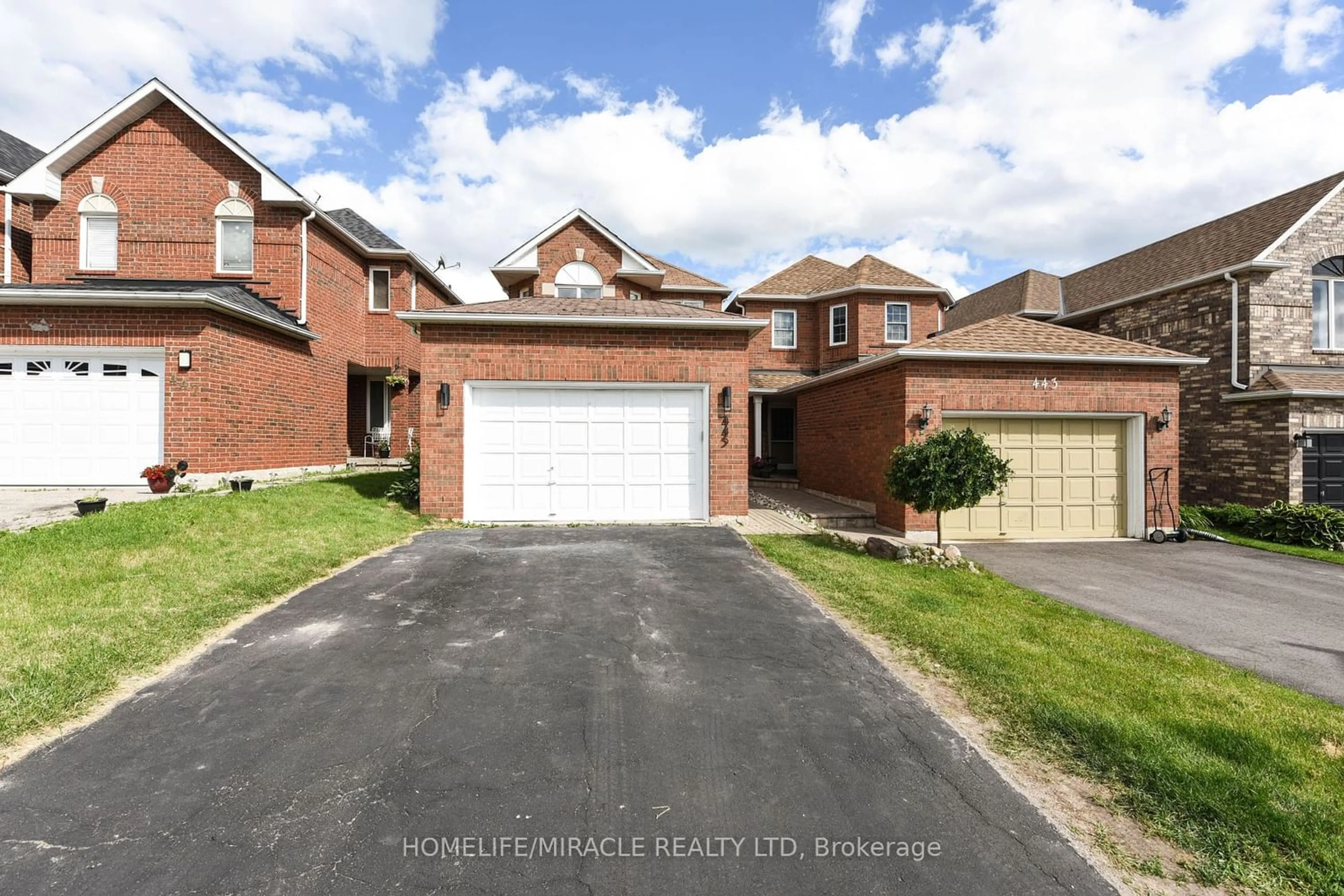 Frontside or backside of a home for 445 Jay Cres, Orangeville Ontario L9W 4Z2