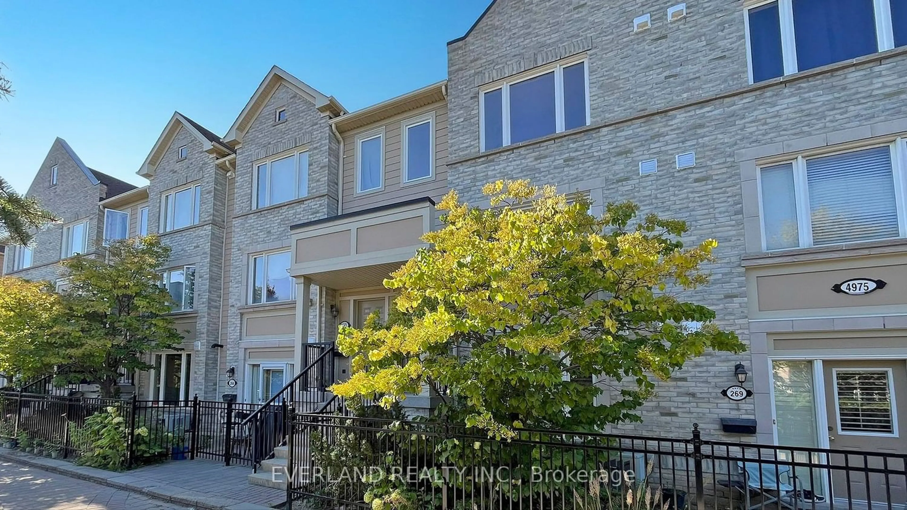 A pic from exterior of the house or condo for 4975 Southampton Dr #268, Mississauga Ontario L5M 8E3