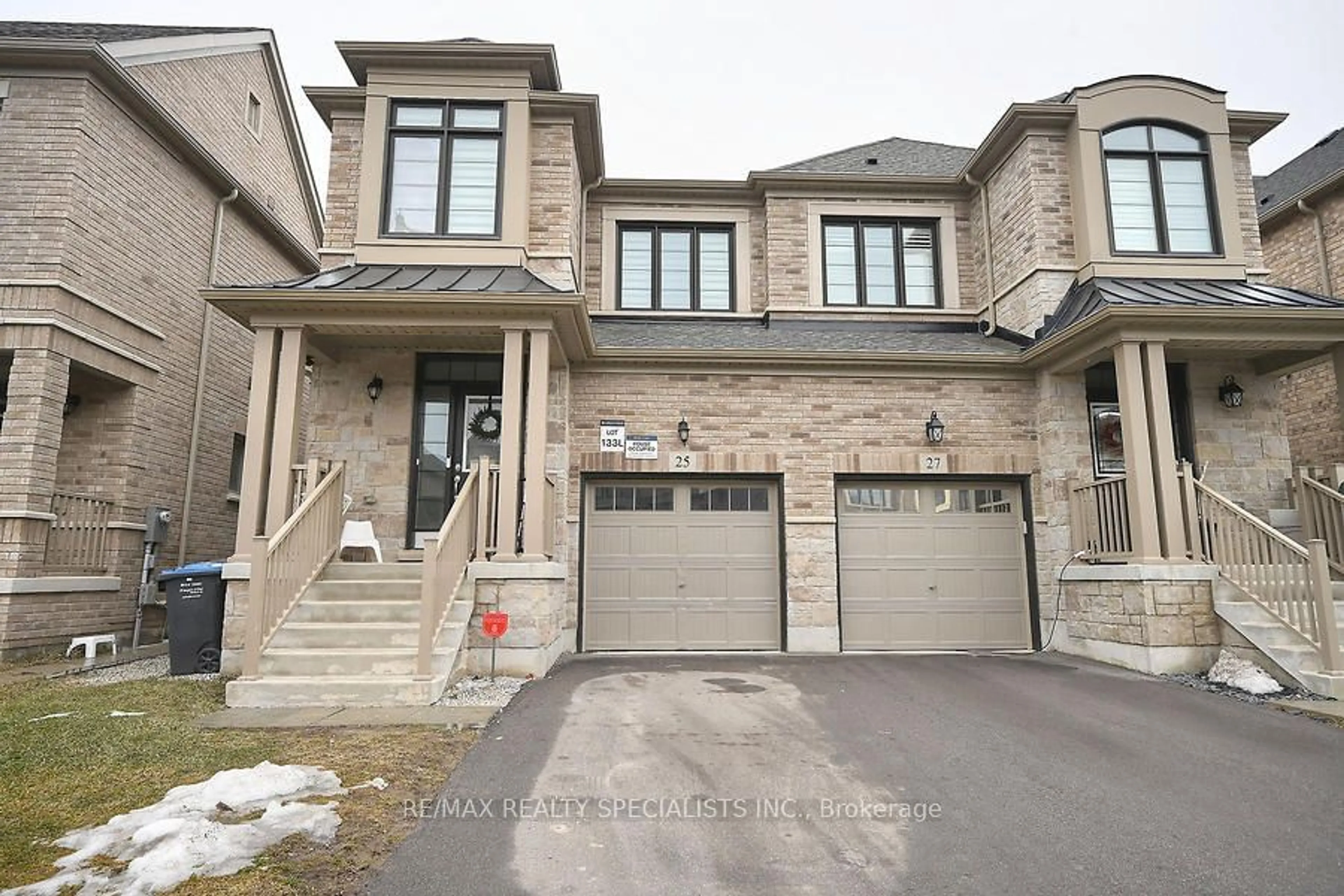 A pic from exterior of the house or condo for 25 Hubbell Rd, Brampton Ontario L6Y 1P3