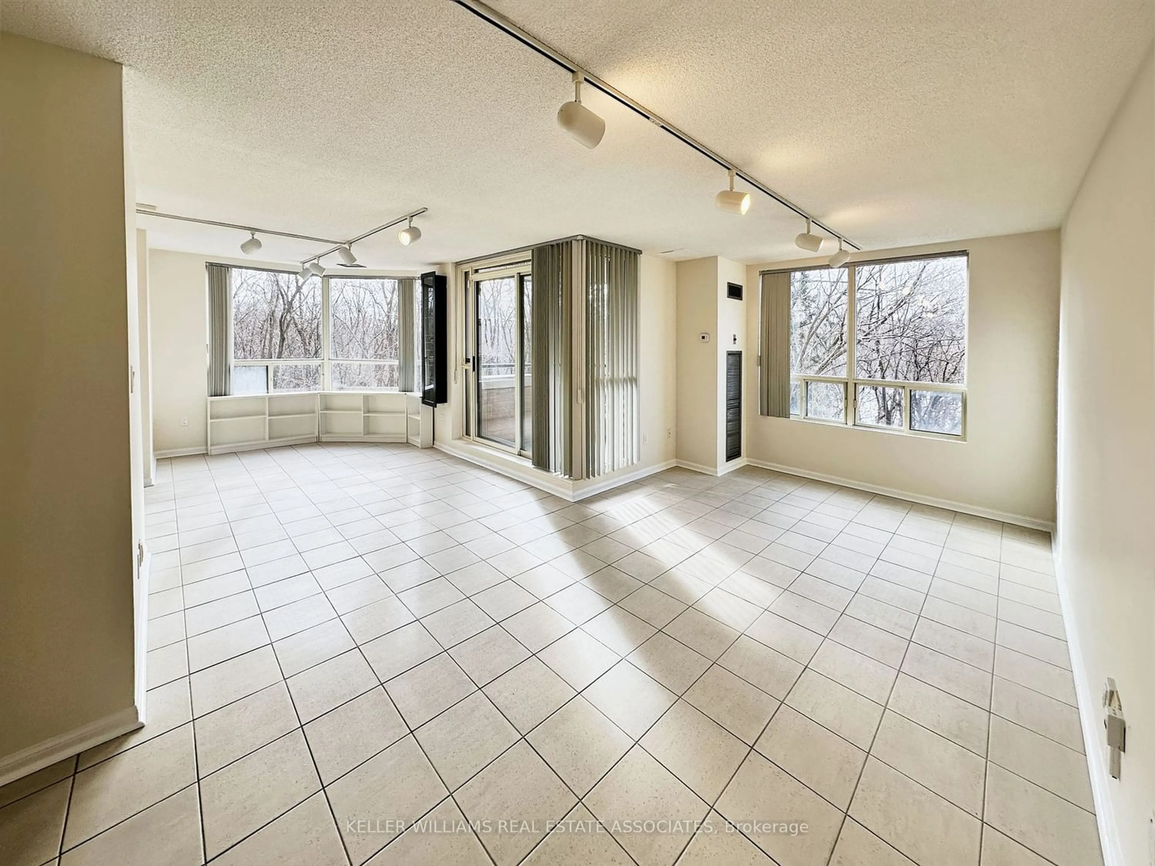 Other indoor space for 3 Hickory Tree Rd #103N, Toronto Ontario M9N 3W5