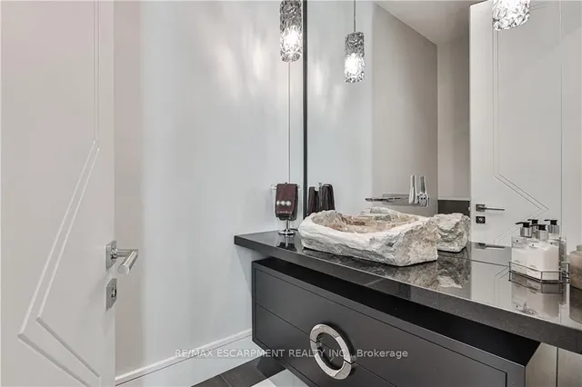 Additional property image - 2250 Chancery Lane