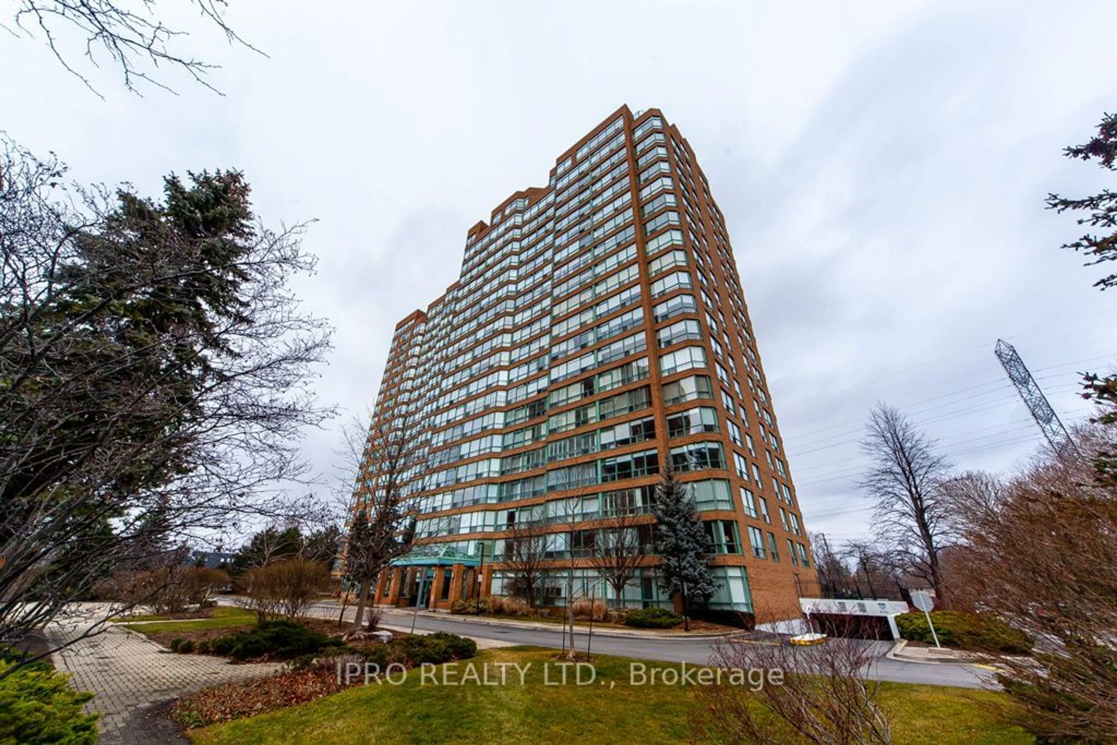 A pic from exterior of the house or condo for 1276 Maple Crossing Blvd #607, Burlington Ontario L7S 2J9