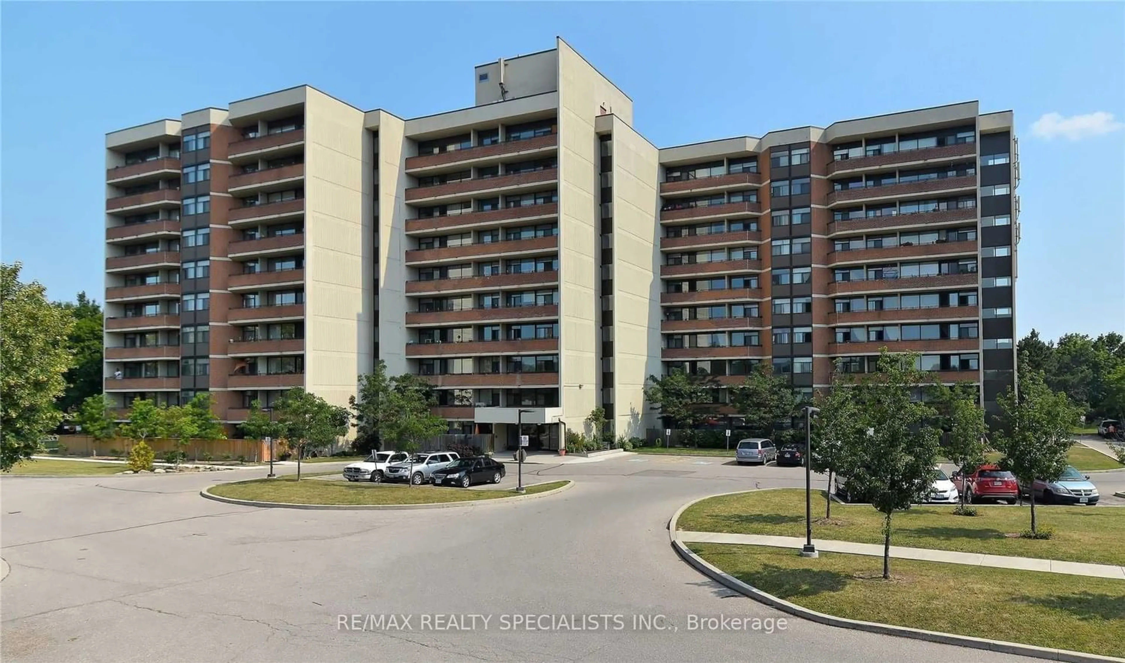 A pic from exterior of the house or condo for 2301 Derry Rd #603, Mississauga Ontario L5N 2R4