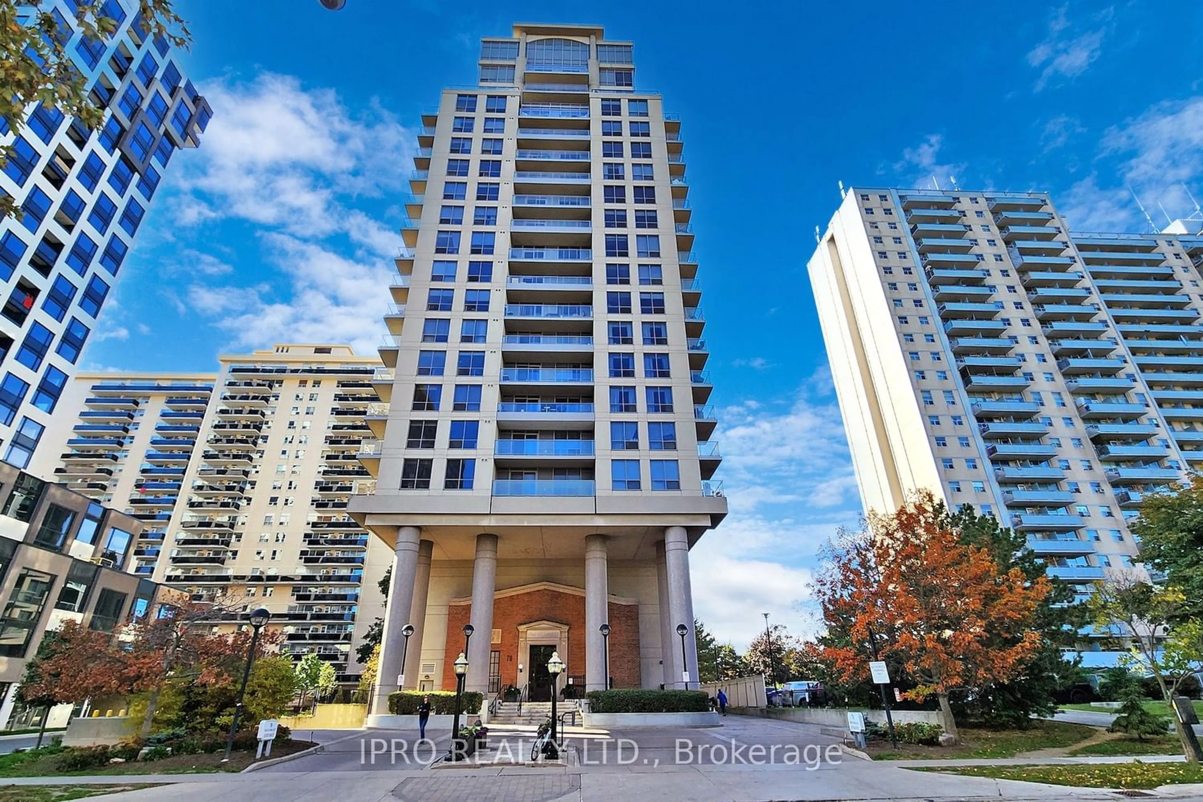 A pic from exterior of the house or condo for 70 High Park Ave #1804, Toronto Ontario M6P 1A1