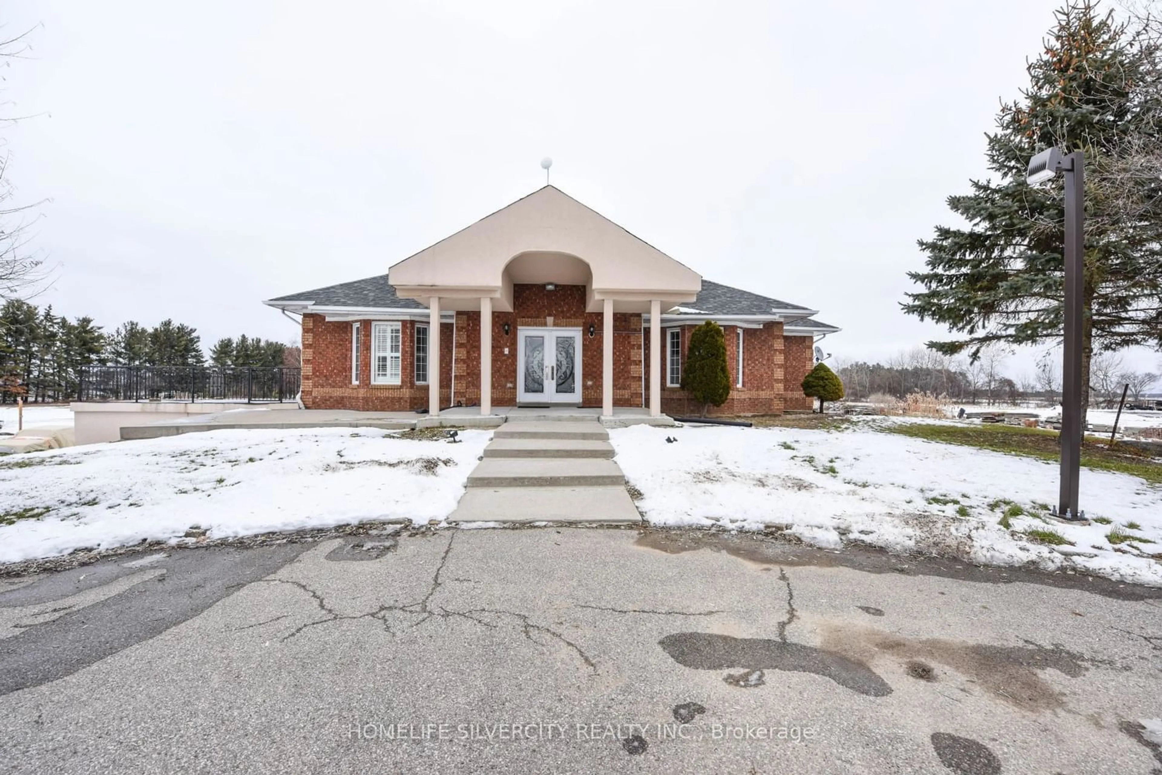 Outside view for 14707 Dixie Rd, Caledon Ontario L7C 2M9