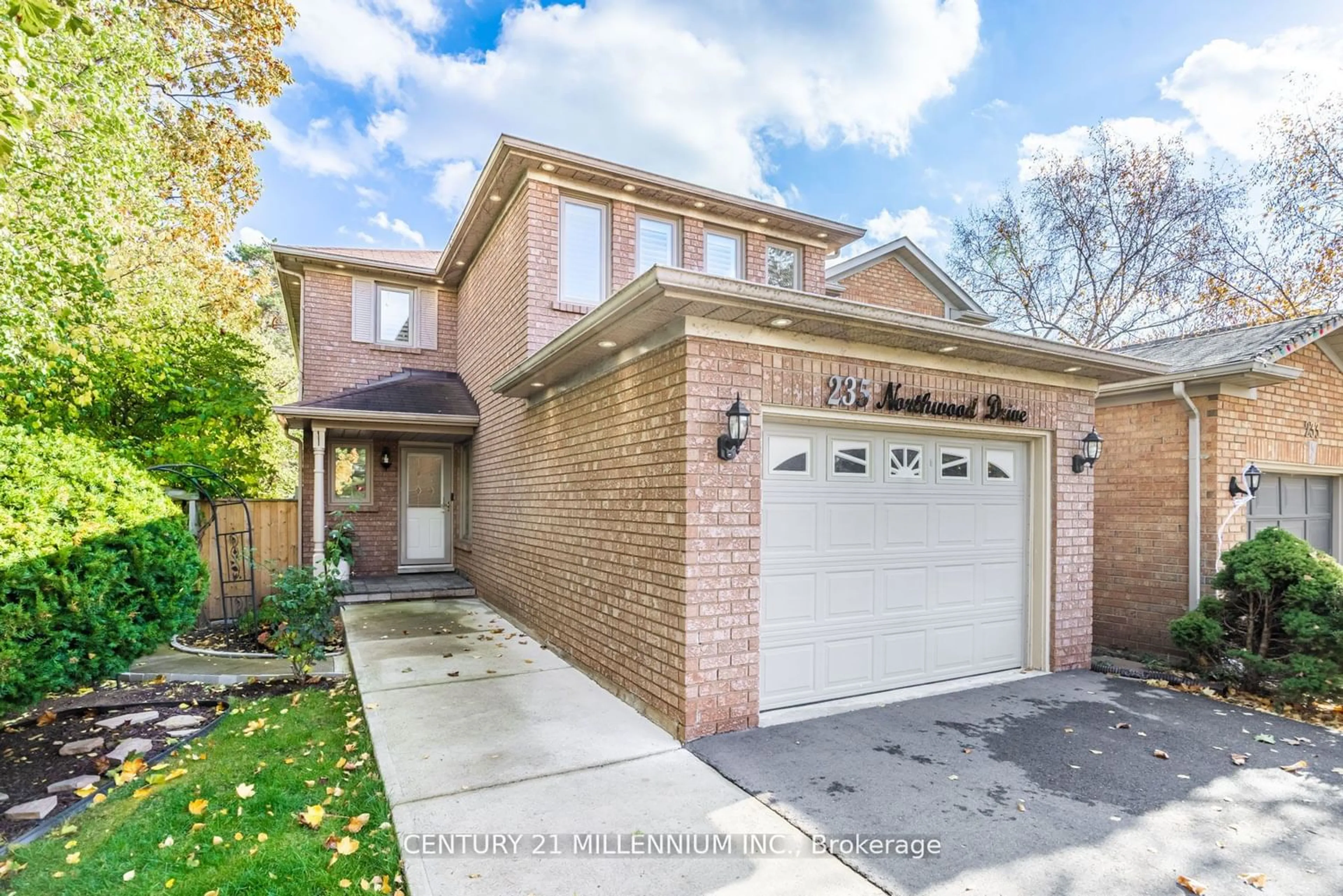 Home with brick exterior material for 235 Northwood Dr, Oakville Ontario L6M 1M8