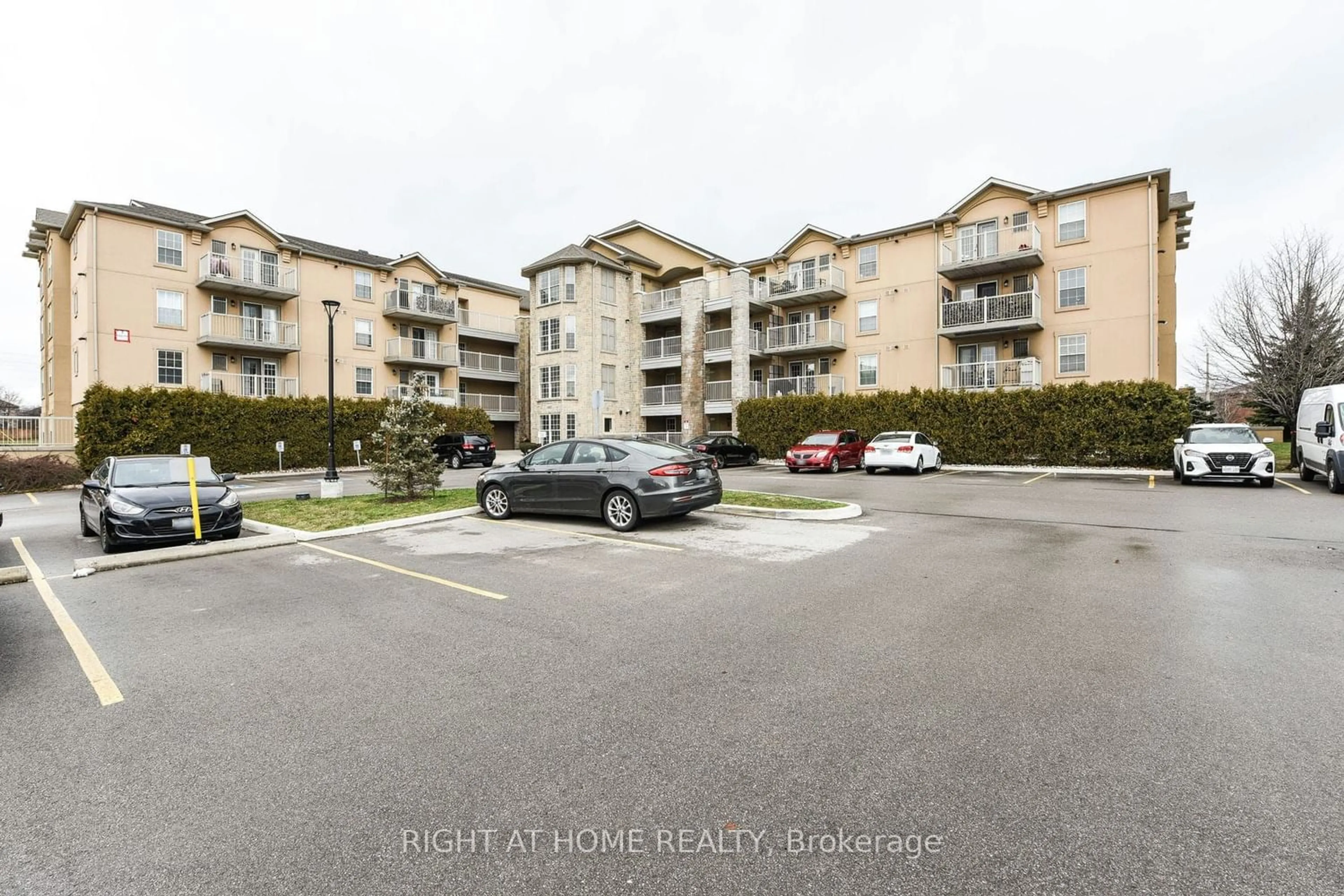 A pic from exterior of the house or condo for 1480 Bishops Gate #301, Oakville Ontario L6M 4N4
