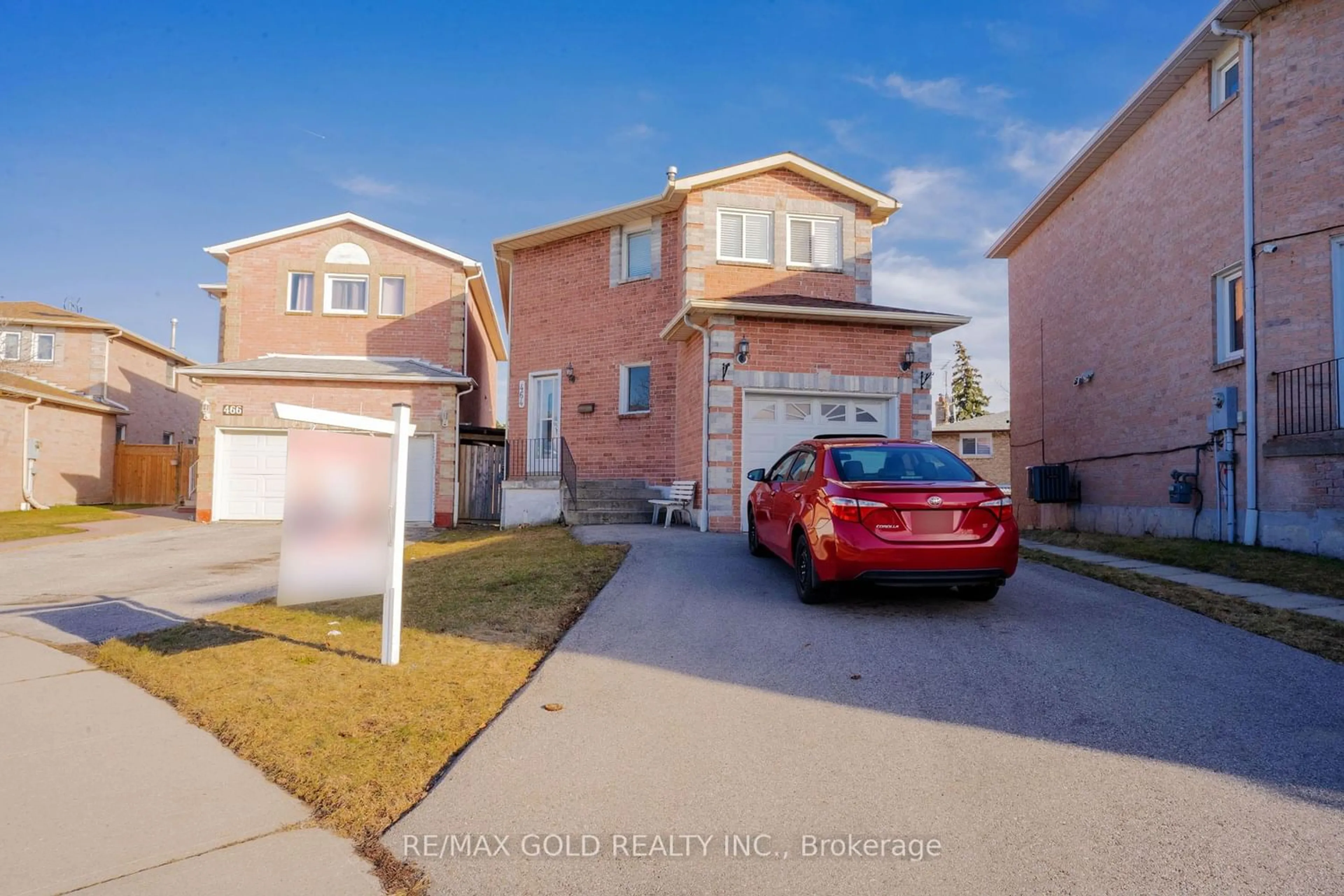 Frontside or backside of a home for 464 Hansen Rd, Brampton Ontario L6V 3P8