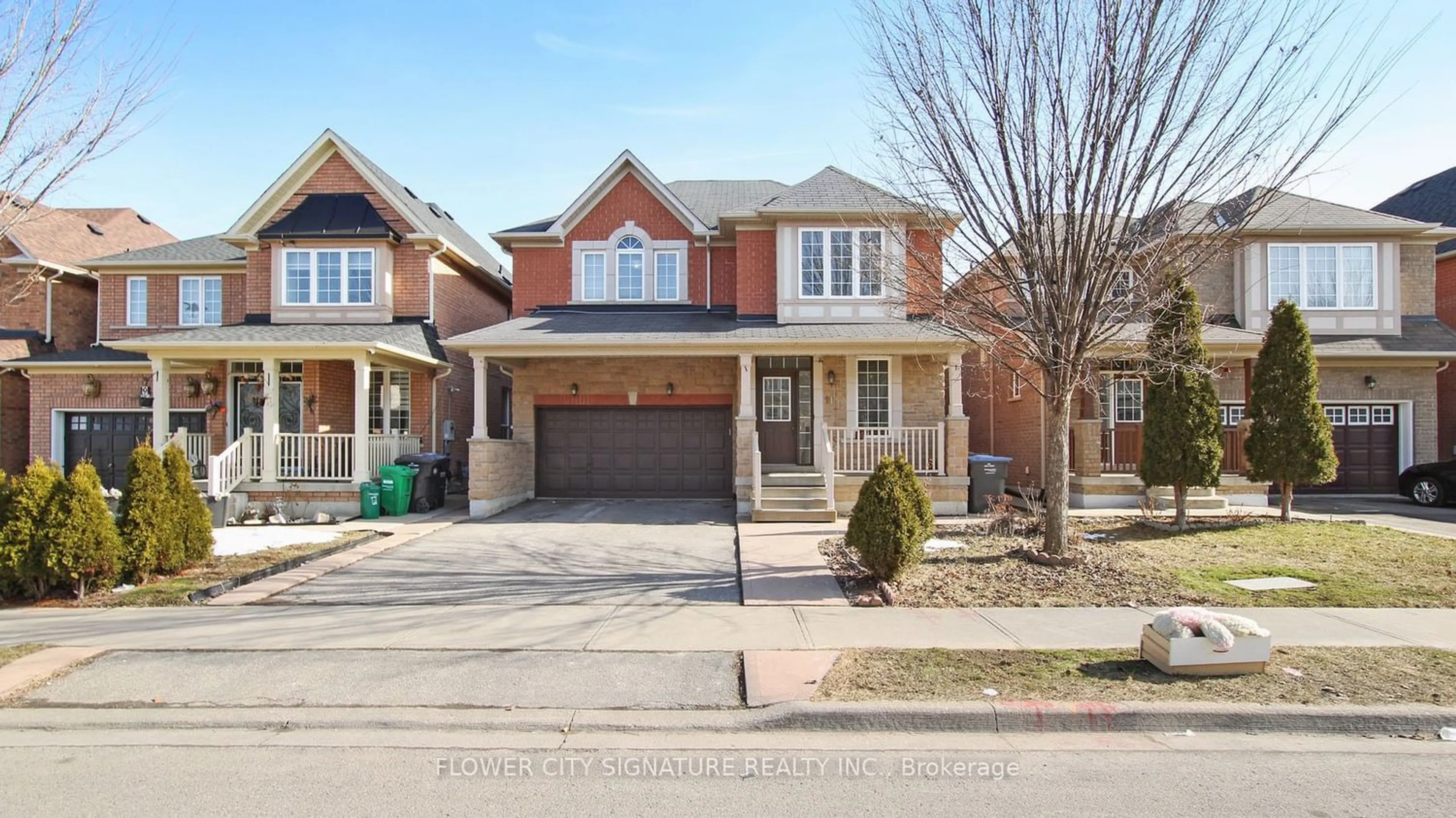 Home with brick exterior material for 11 Arctic Willow Rd, Brampton Ontario L6R 3K8