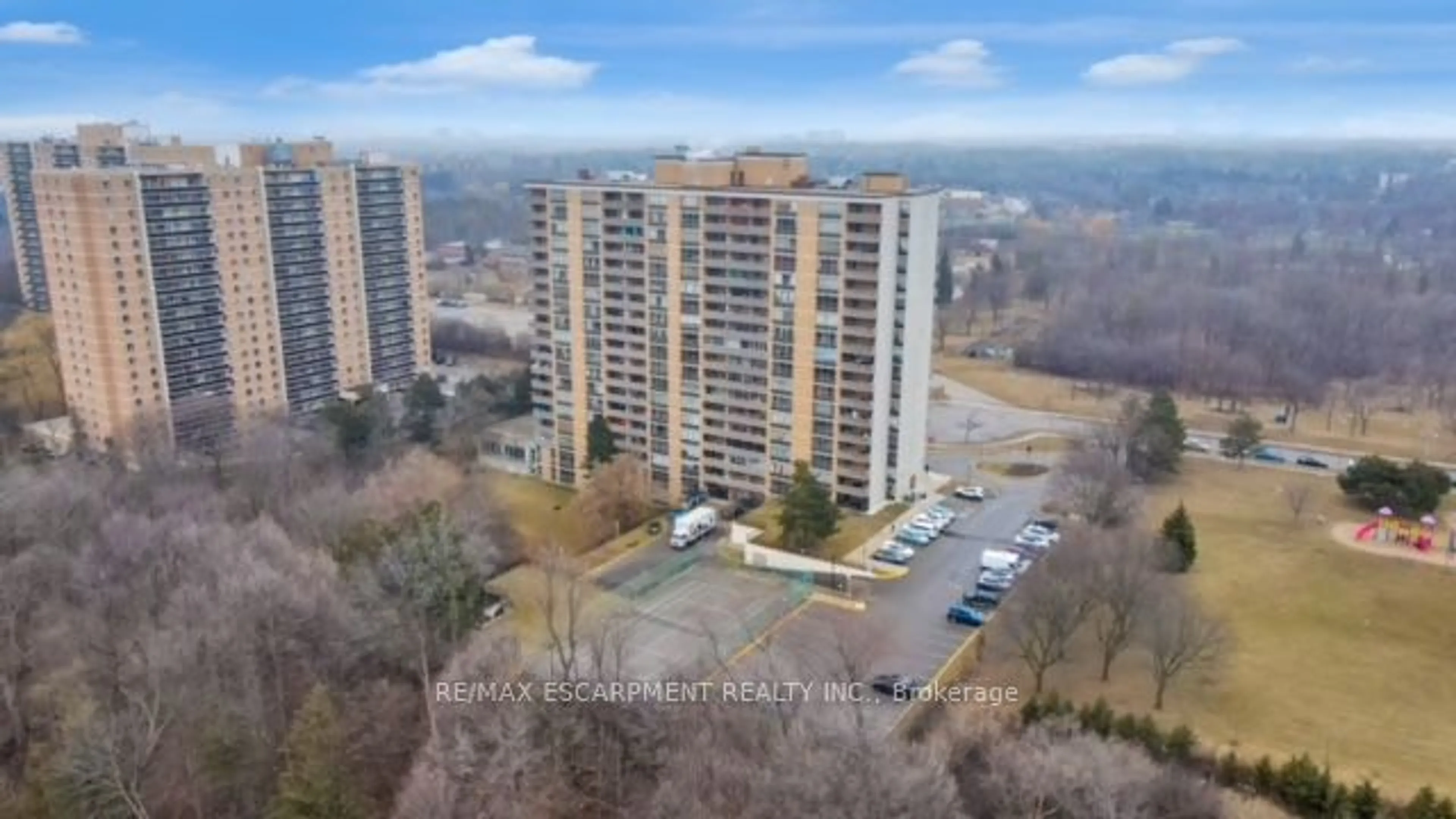 A pic from exterior of the house or condo for 40 Panorama Crt #1207, Toronto Ontario M9V 4M1