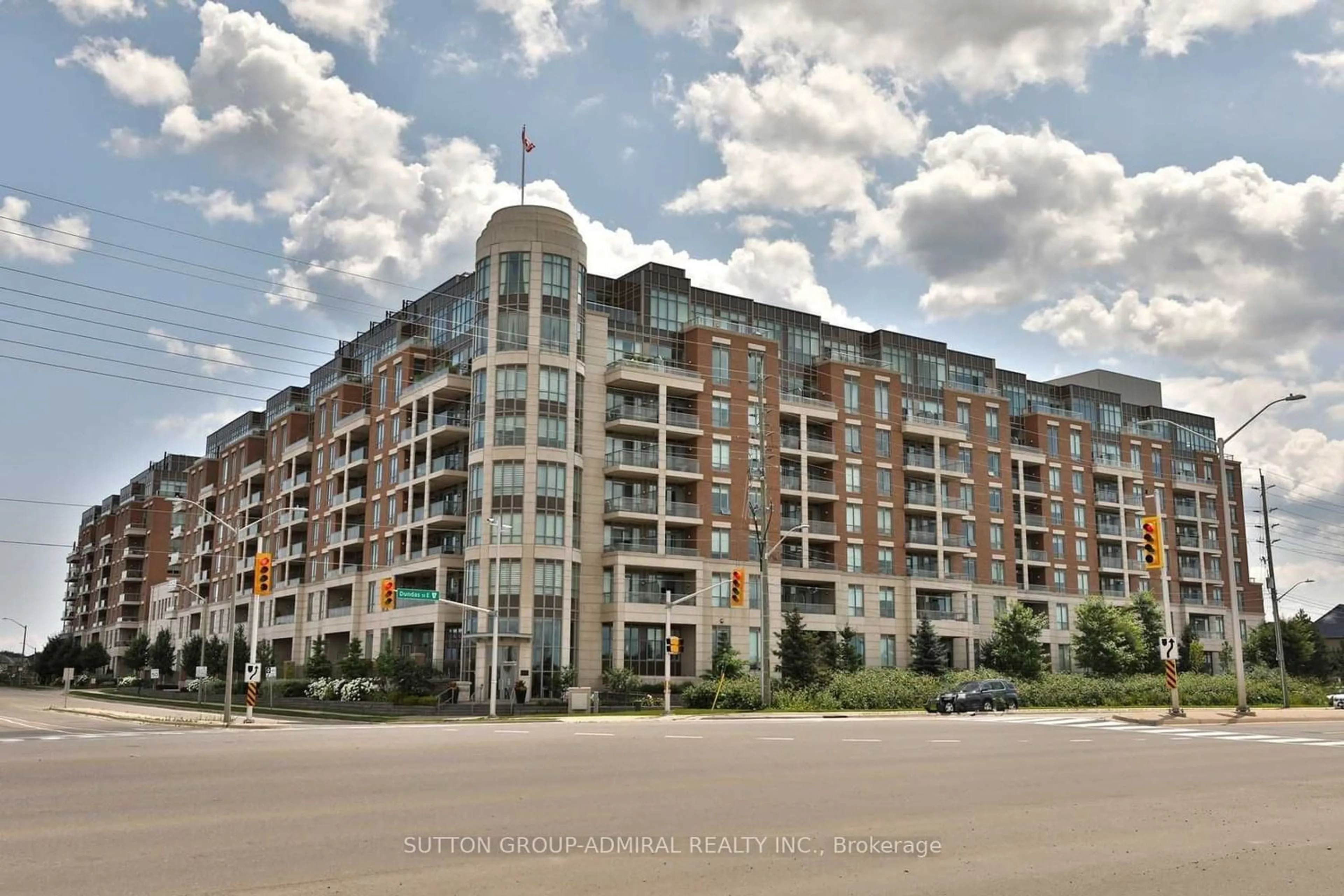 A pic from exterior of the house or condo for 2480 Prince Michael Dr #630, Oakville Ontario L6H 0E1