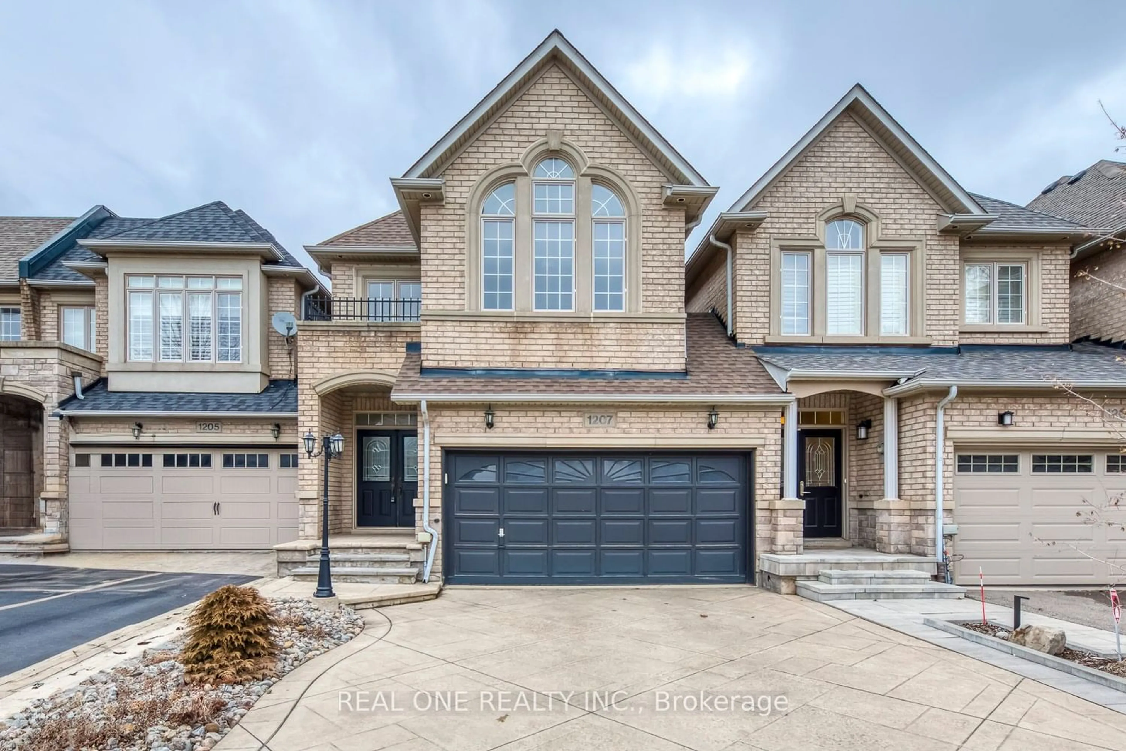 Home with brick exterior material for 1207 Agram Dr, Oakville Ontario L6H 7P1