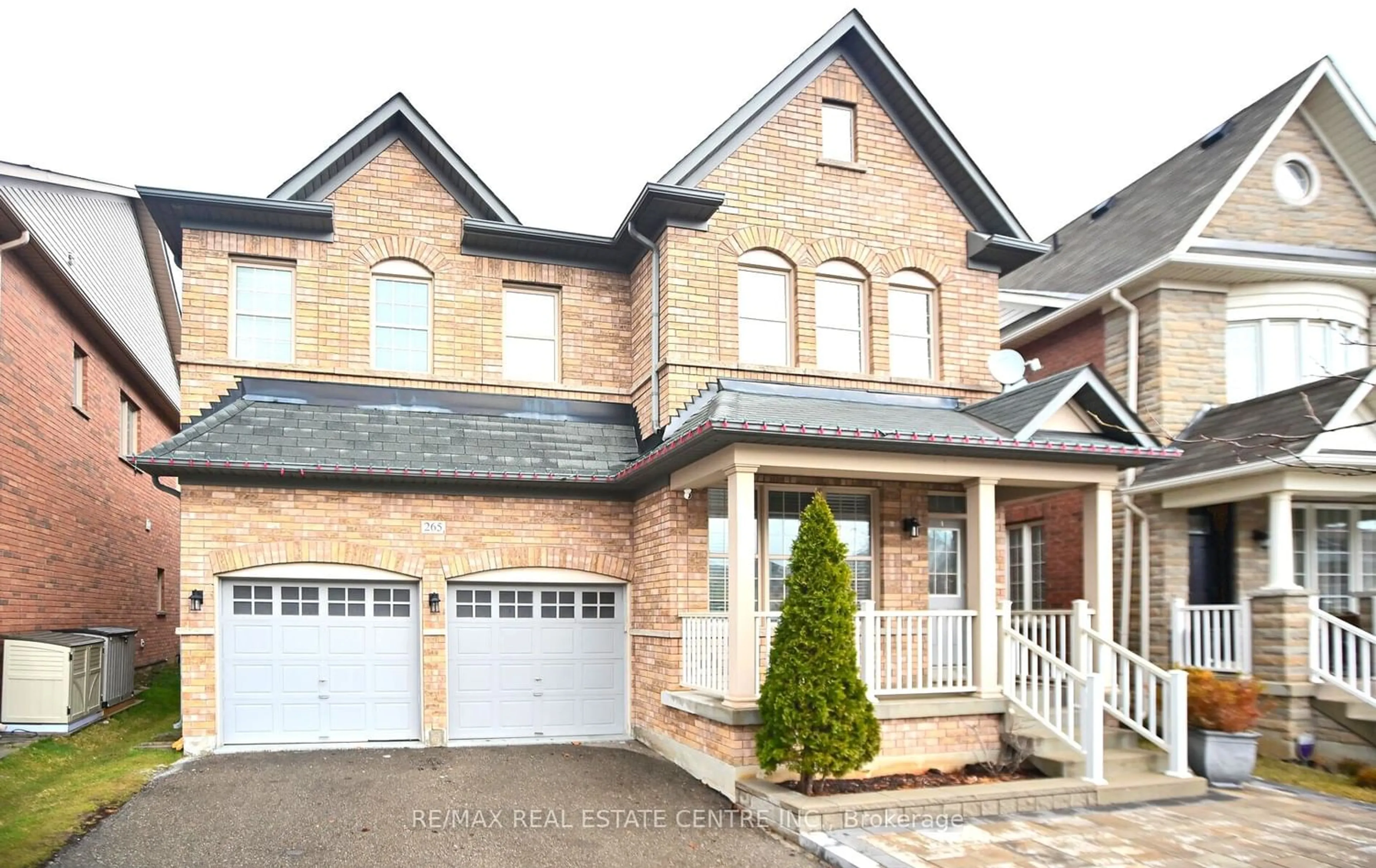 Home with brick exterior material for 265 Scott Blvd, Milton Ontario L9T 6Z8