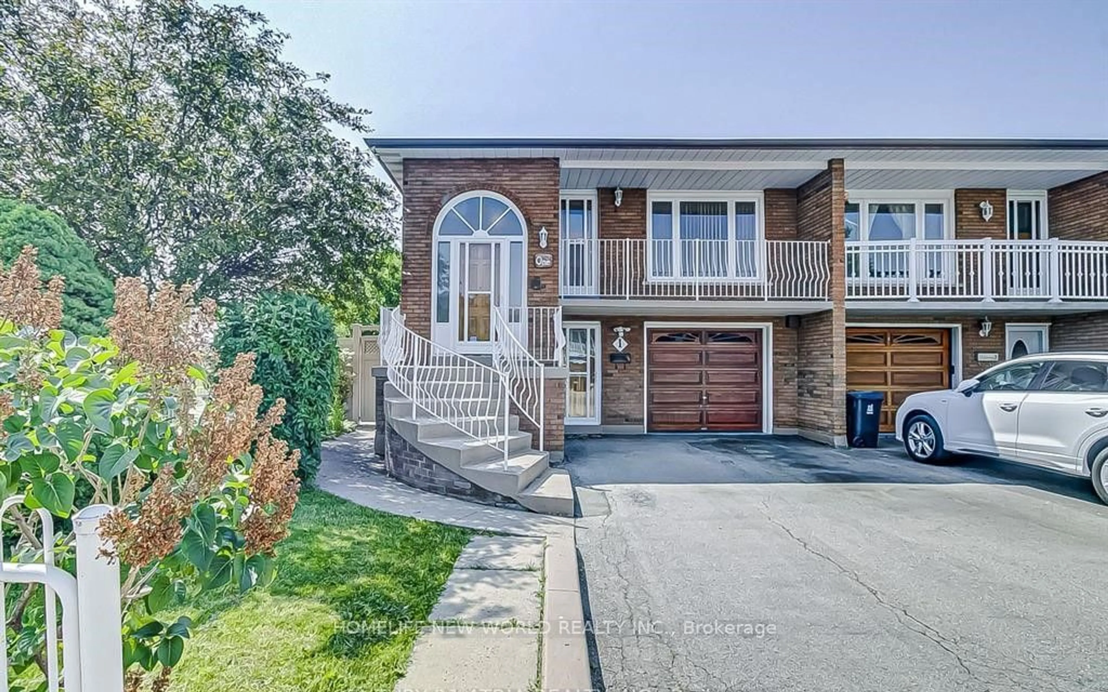 A pic from exterior of the house or condo for 1 Arthur Griffith Dr, Toronto Ontario M3L 2J9
