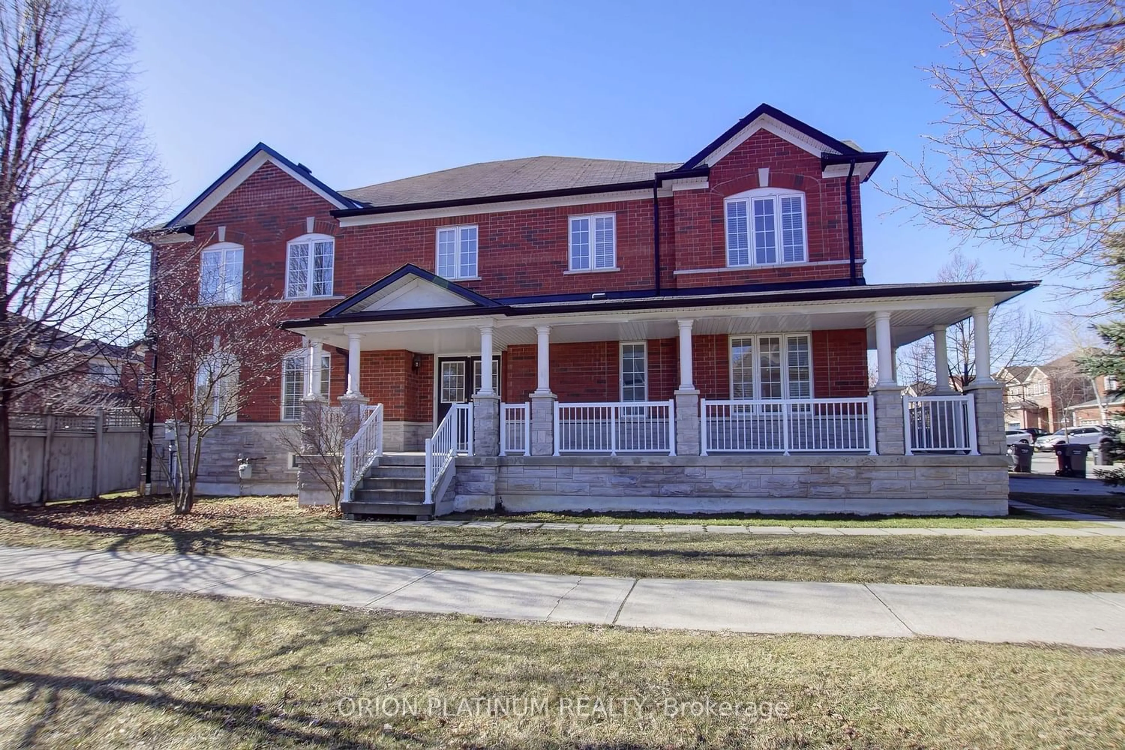 Home with brick exterior material for 3866 Stardust Dr, Mississauga Ontario L5M 7Z9