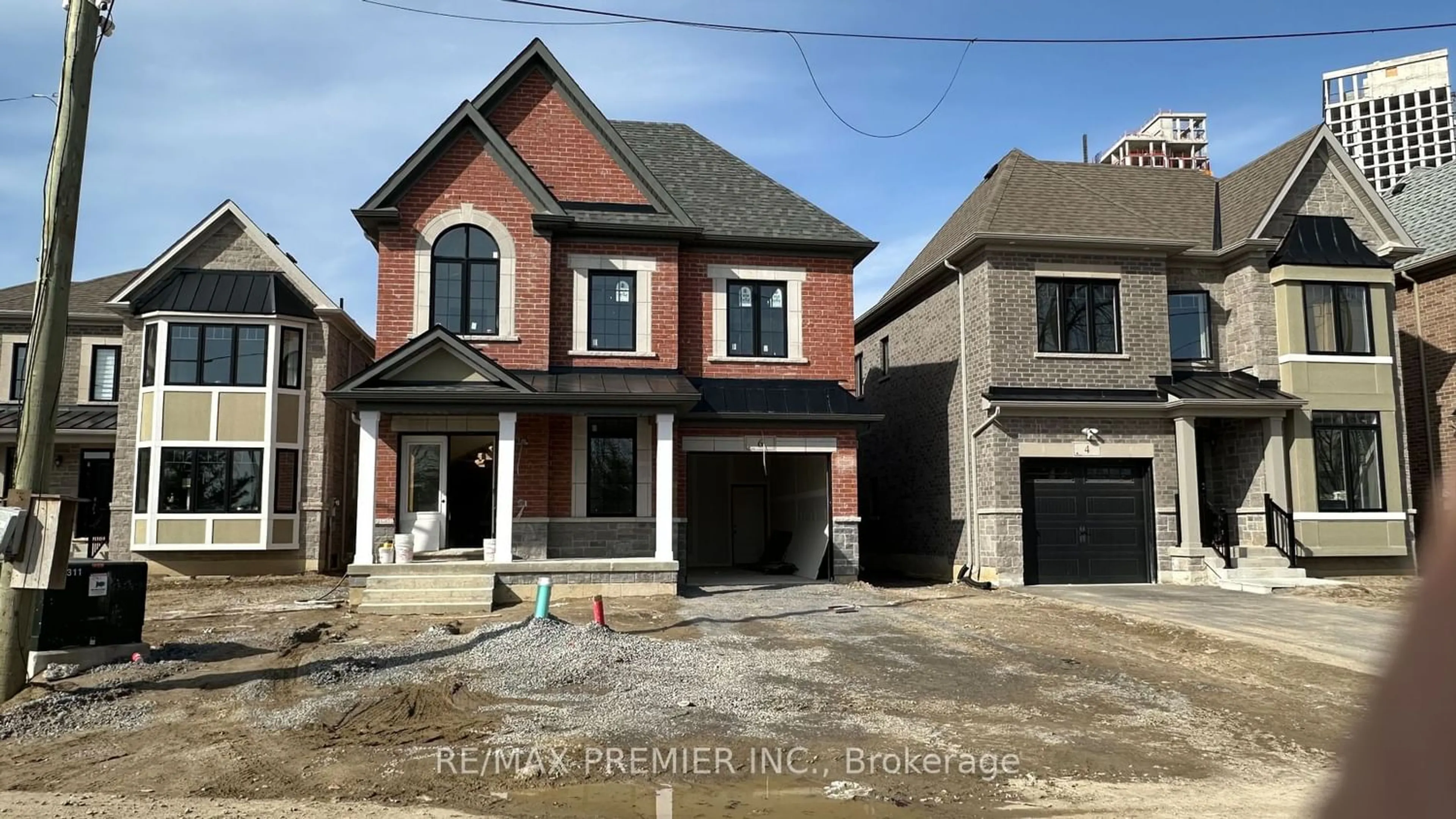 Home with brick exterior material for 6 Allegrezza Crt, Toronto Ontario M6A 1T9