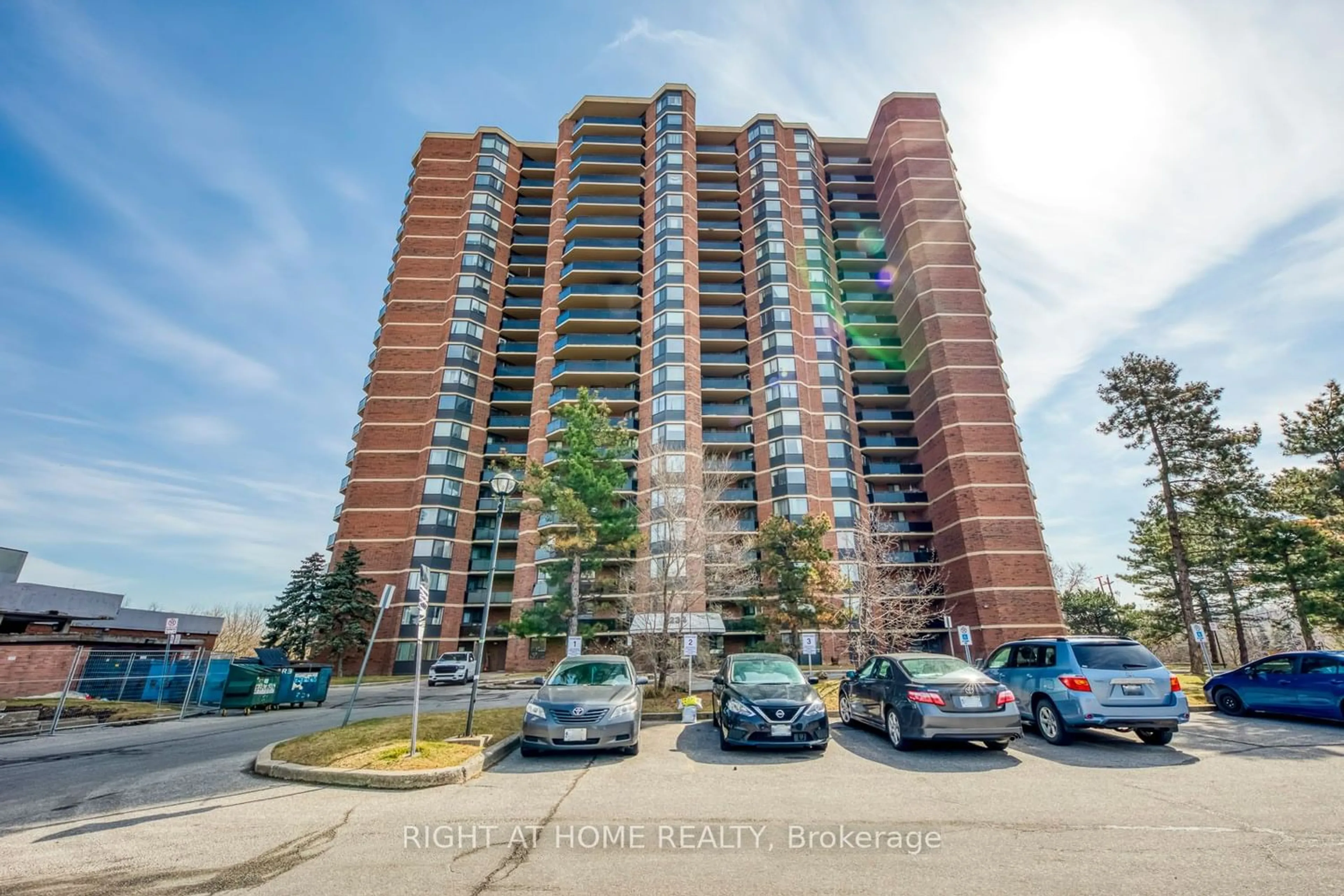 A pic from exterior of the house or condo for 234 Albion Rd #2001, Toronto Ontario M9W 6A5