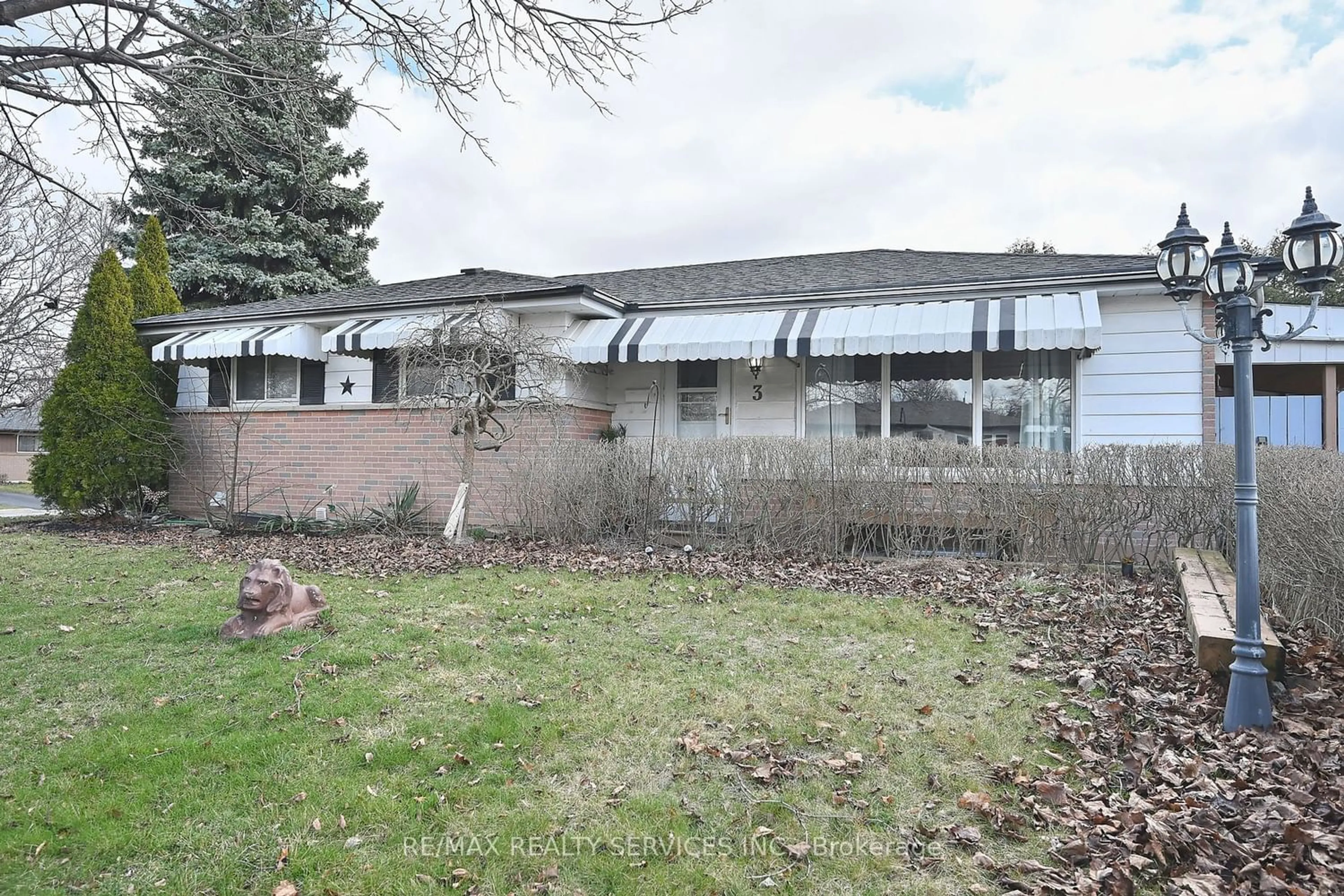 Outside view for 3 Brookdale Cres, Brampton Ontario L6T 1M8