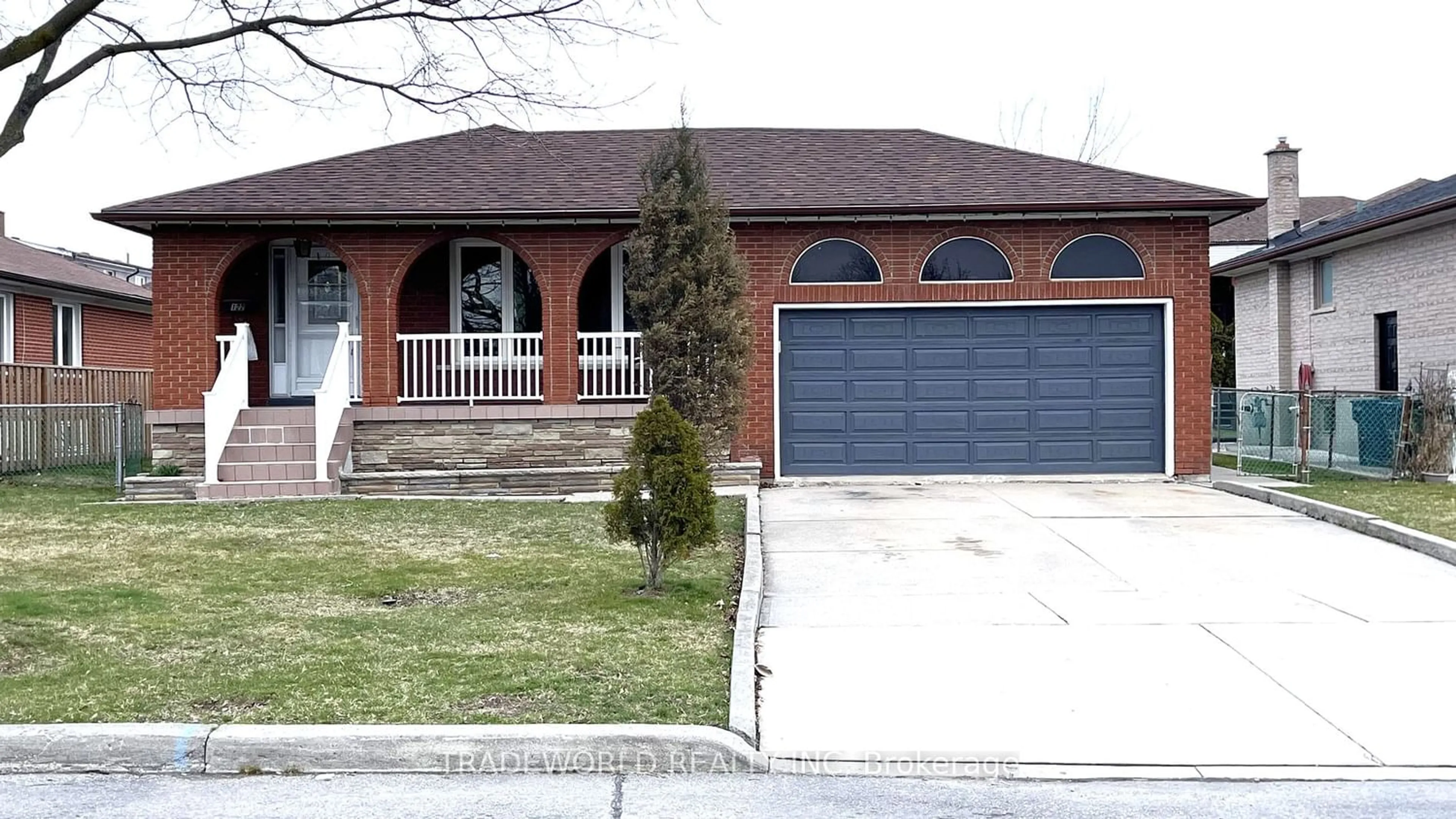 Home with brick exterior material for 122 Honeywood Rd #1349000, Toronto Ontario M3N 1B4