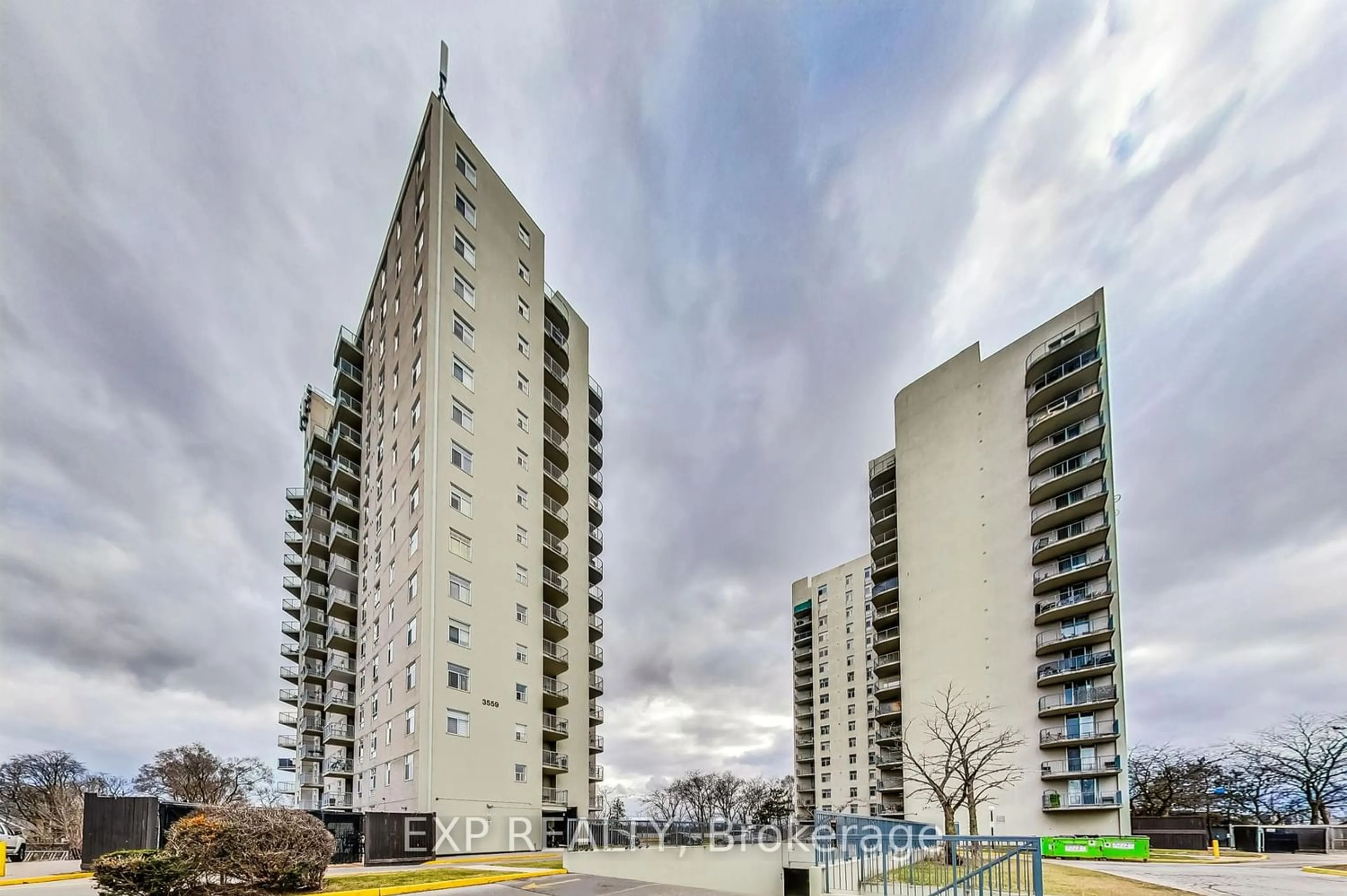 A pic from exterior of the house or condo for 3559 Eglinton Ave #810, Toronto Ontario M6M 5C6