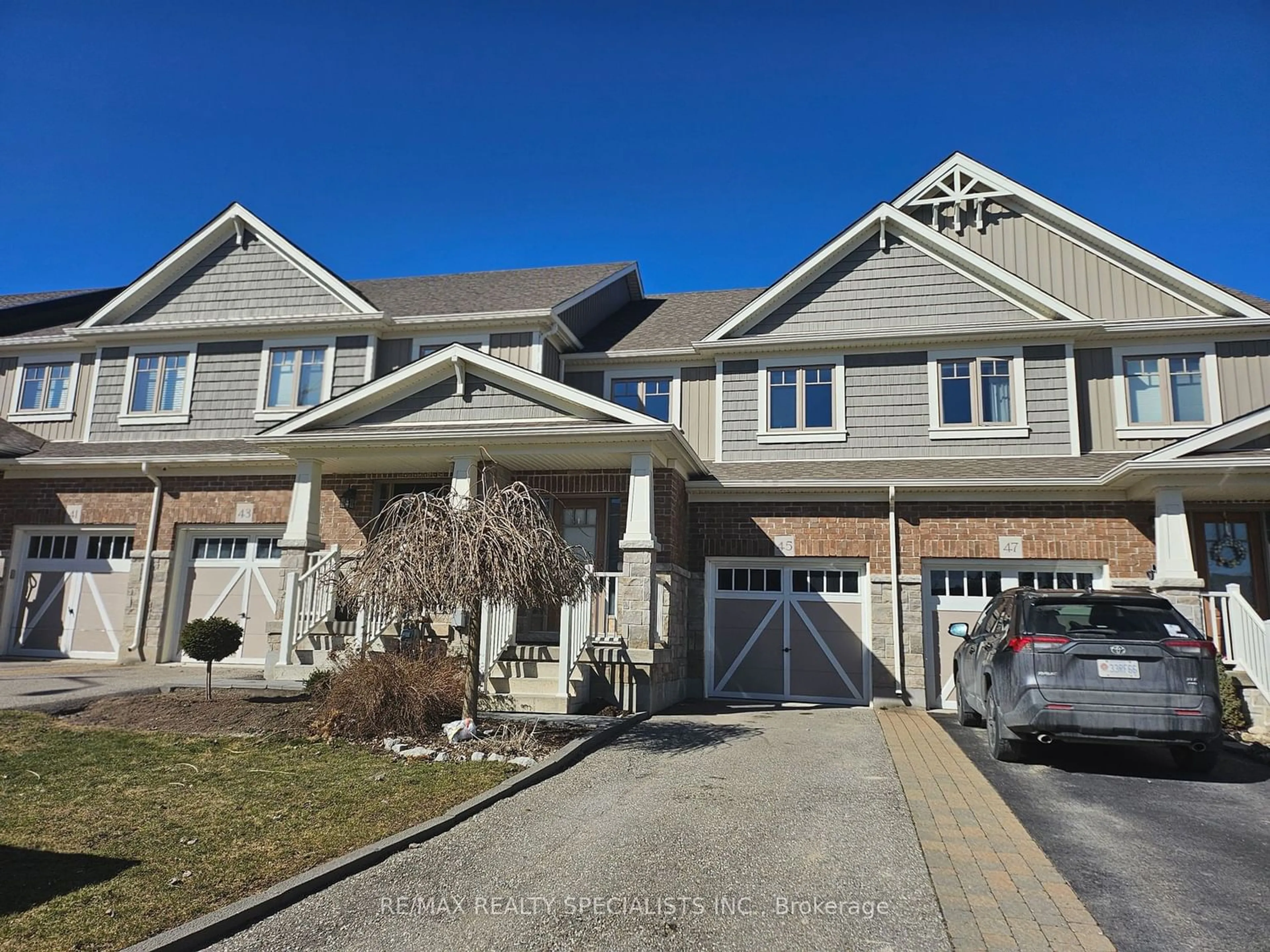 A pic from exterior of the house or condo for 45 Laverty Cres, Orangeville Ontario L9W 6S9