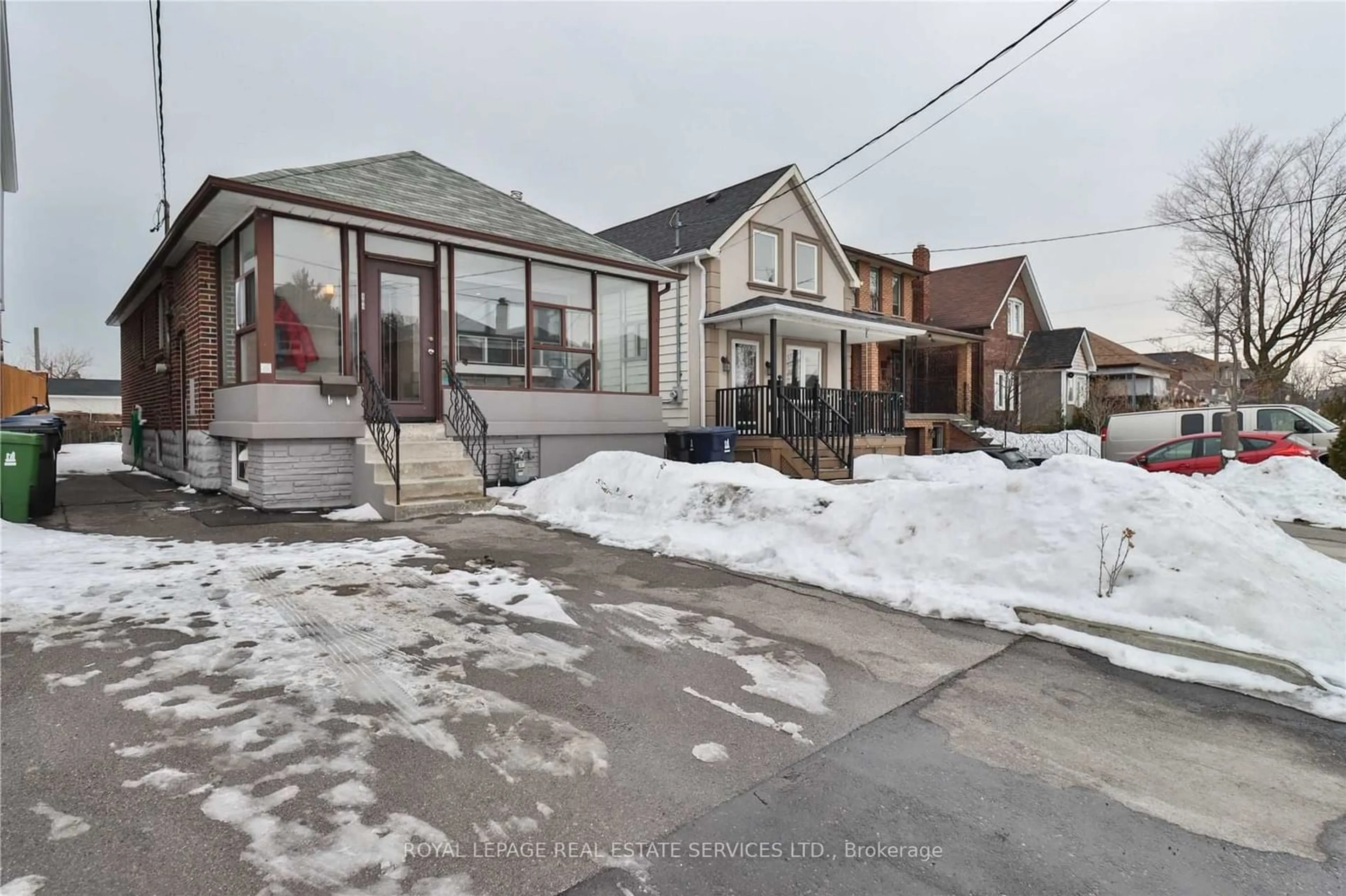 Street view for 109 Bowie Ave, Toronto Ontario M6E 2P8