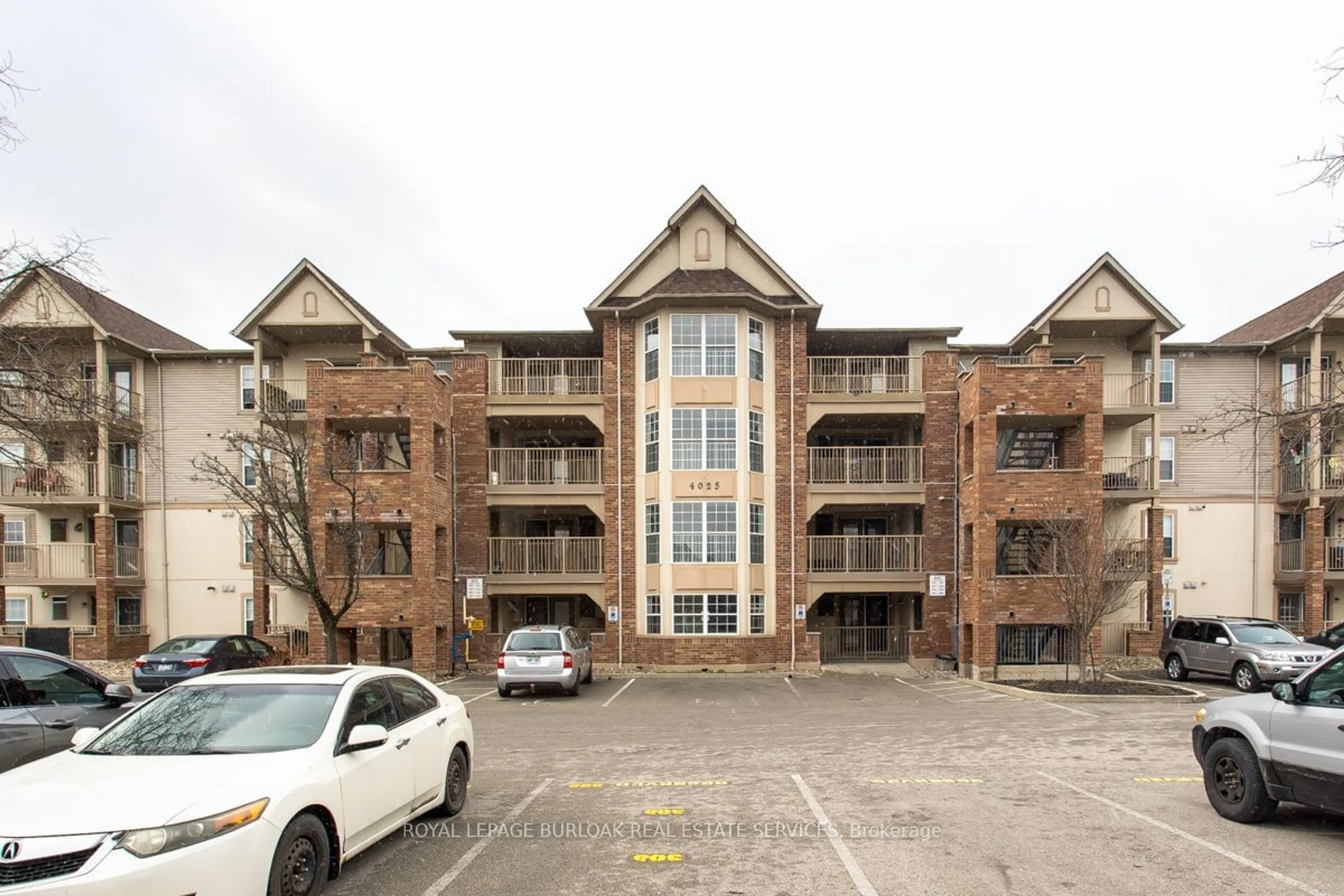 A pic from exterior of the house or condo for 4025 Kilmer Dr #410, Burlington Ontario L7M 4M5