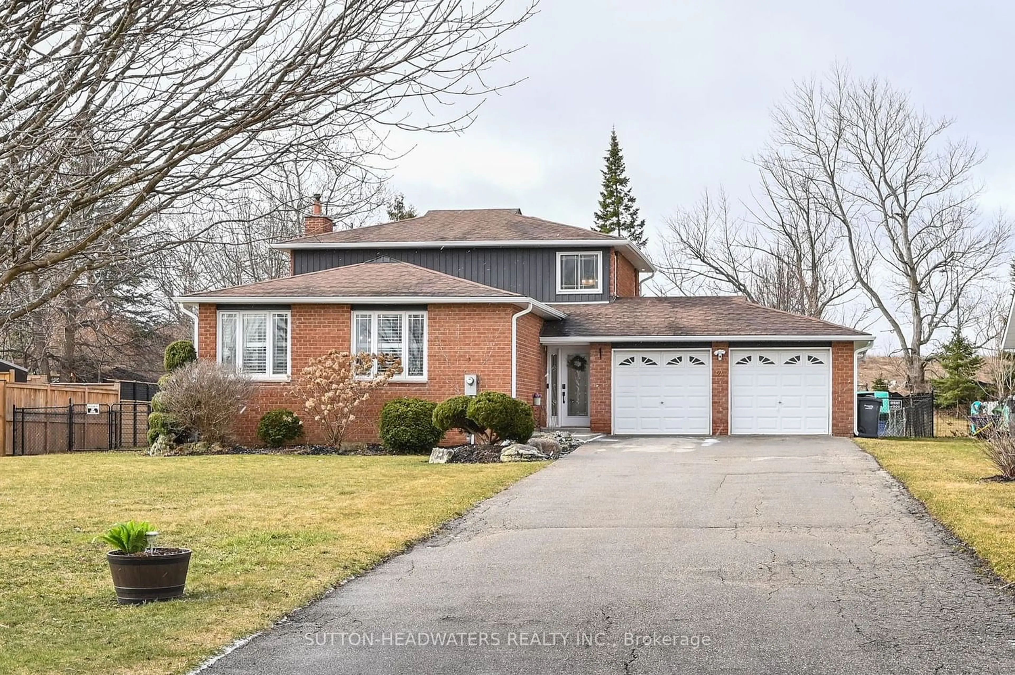 Frontside or backside of a home for 24 Emeline St, Caledon Ontario L0N 1A0