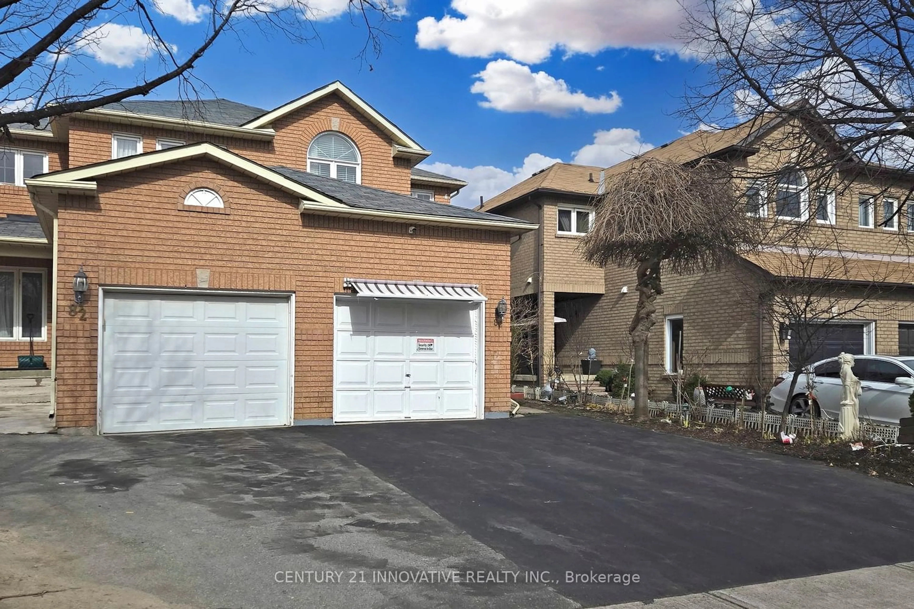 A pic from exterior of the house or condo for 80 Millstone Dr, Brampton Ontario L6Y 4P9