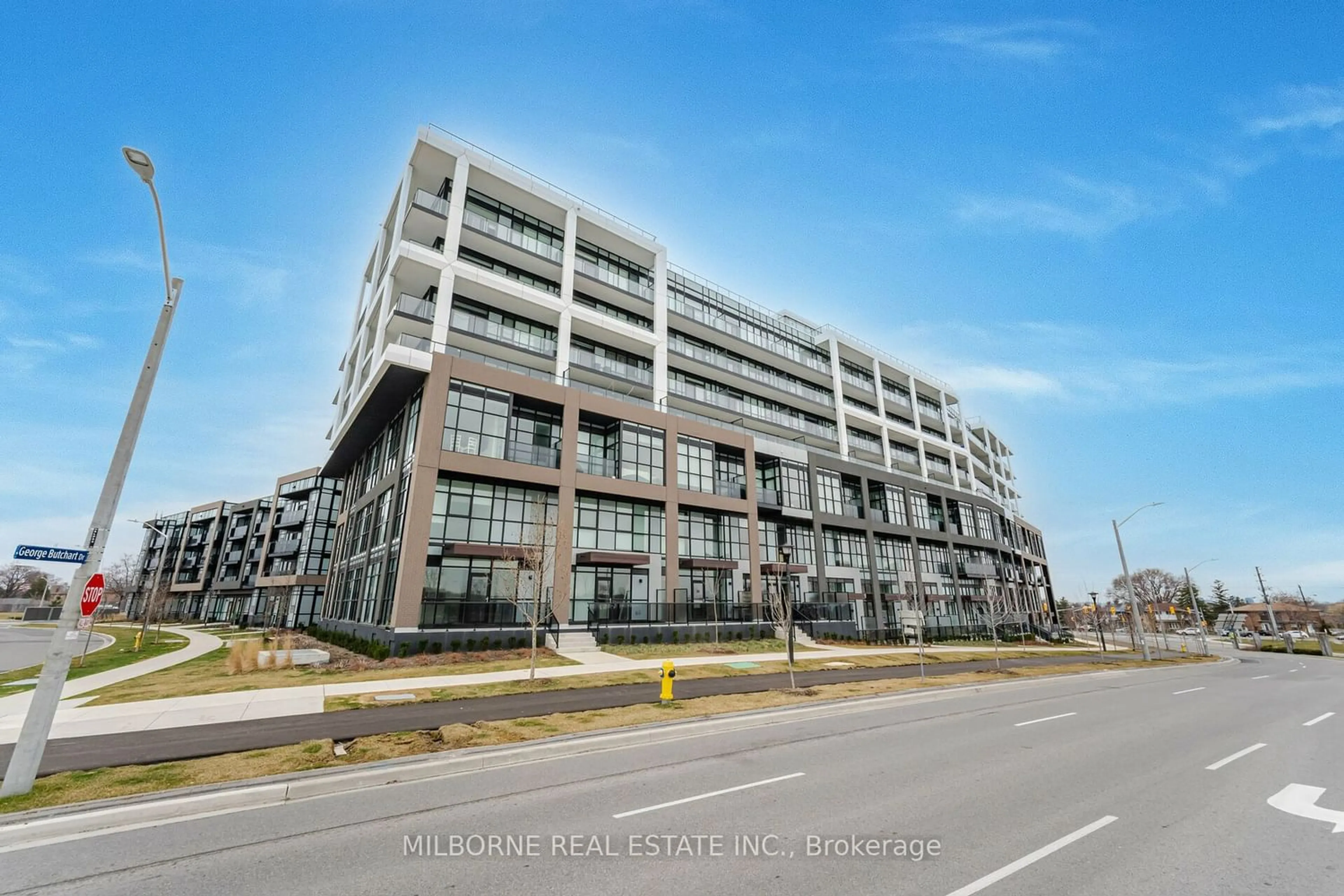 A pic from exterior of the house or condo for 60 George Butchart Dr #118, Toronto Ontario M3K 2C5