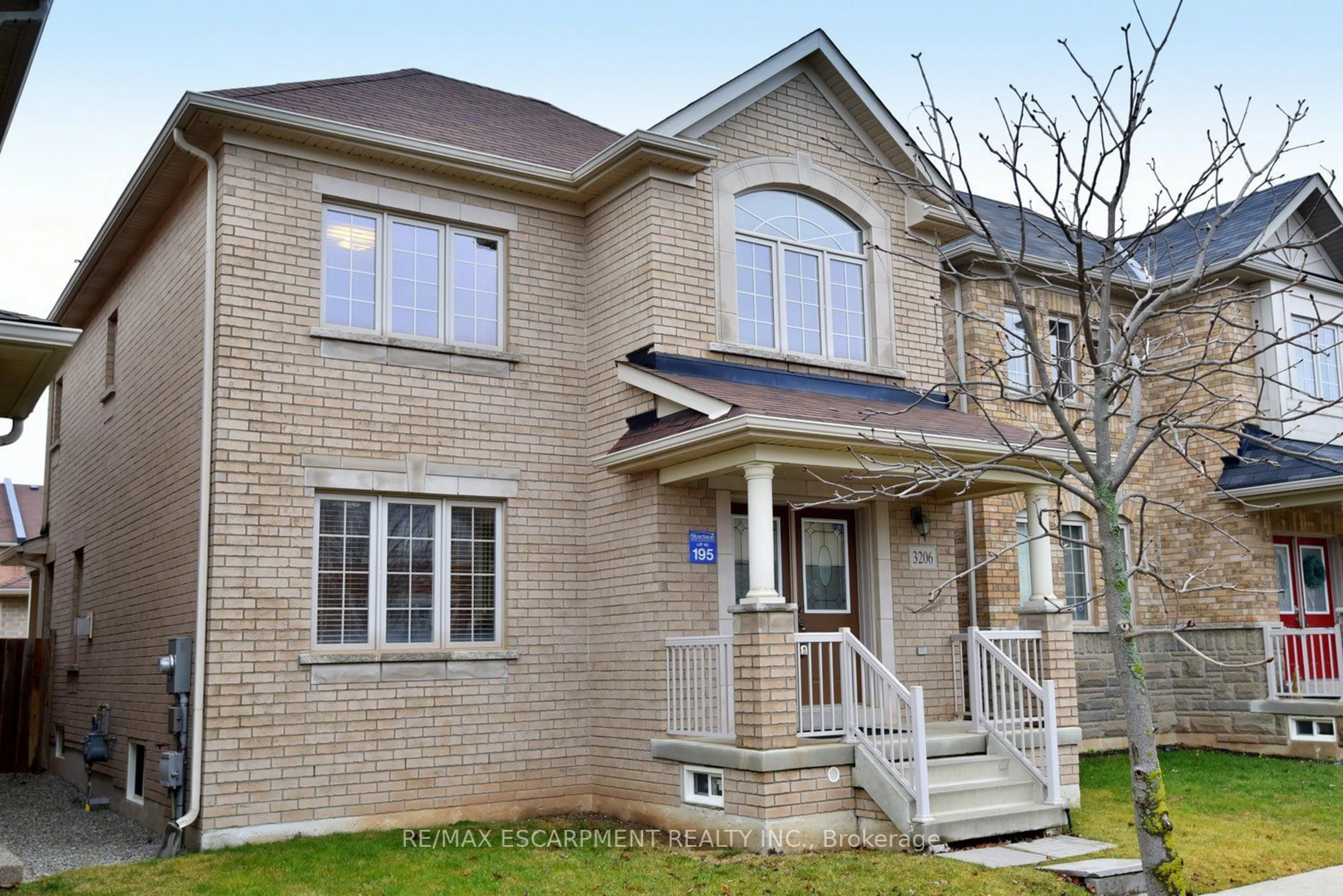 Home with brick exterior material for 3206 Robert Brown Blvd, Oakville Ontario L6M 0P2