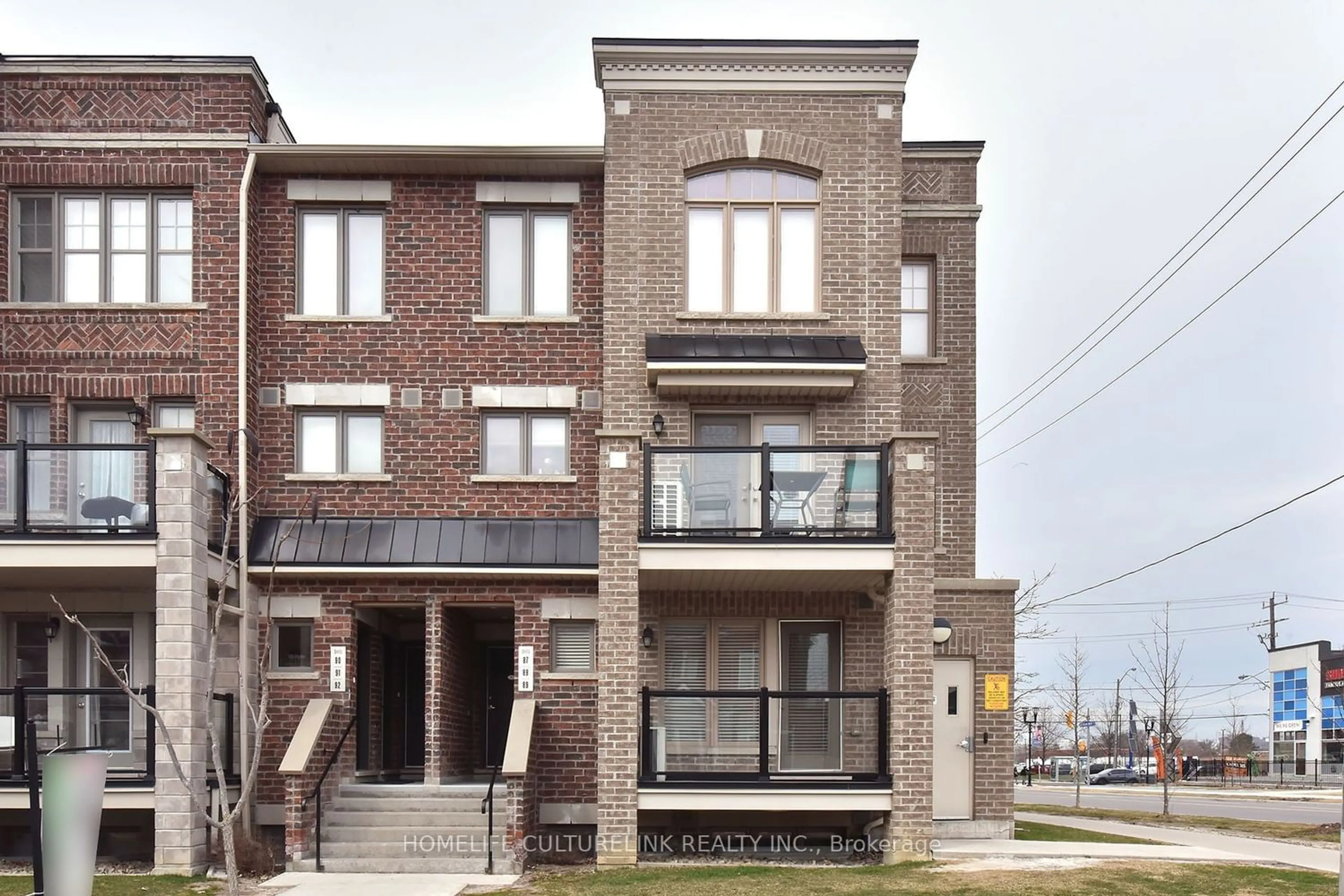 A pic from exterior of the house or condo for 100 Parrotta Dr #89, Toronto Ontario M9M 0B5