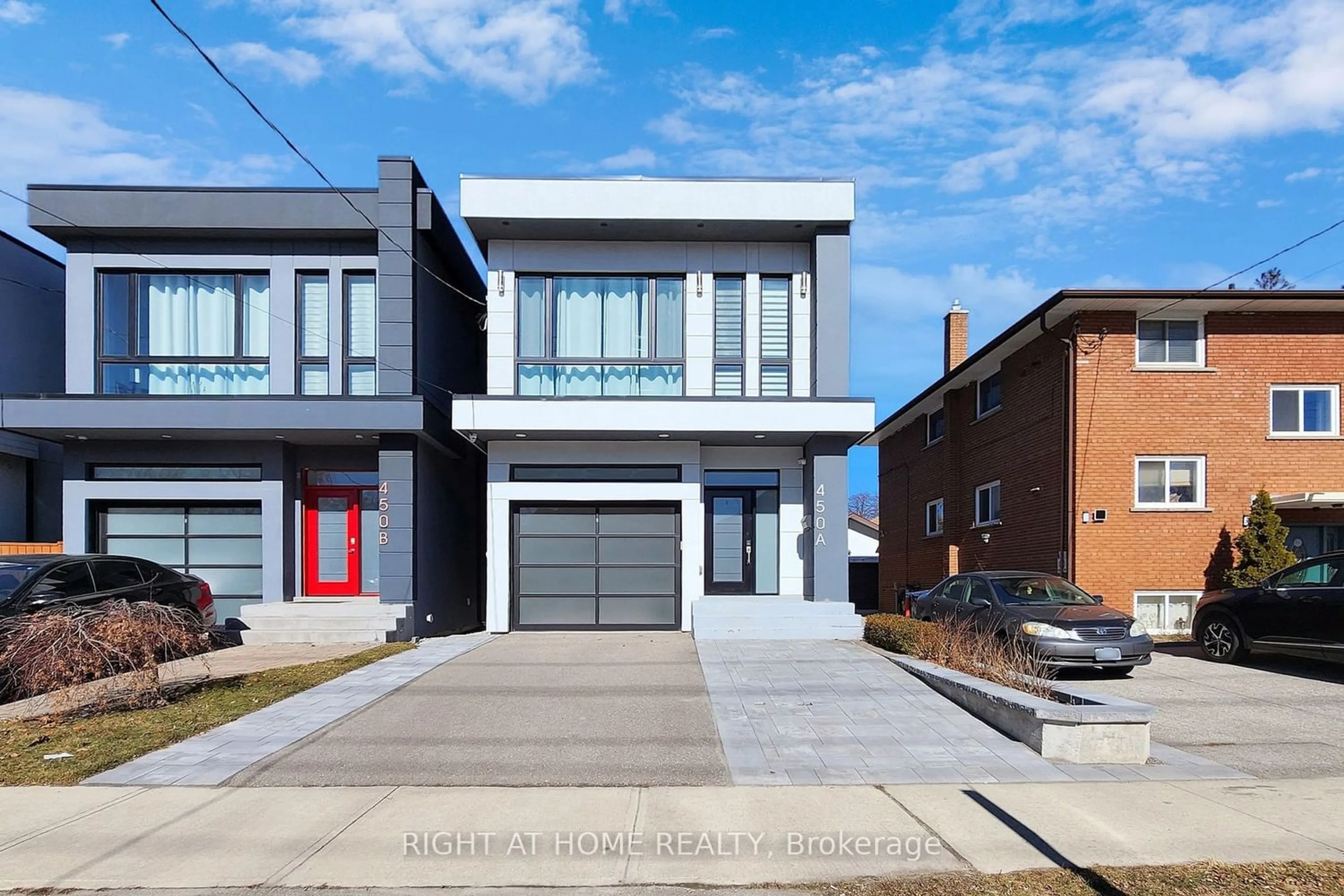 Home with brick exterior material for 450 A Valermo Dr, Toronto Ontario M8W 2M4