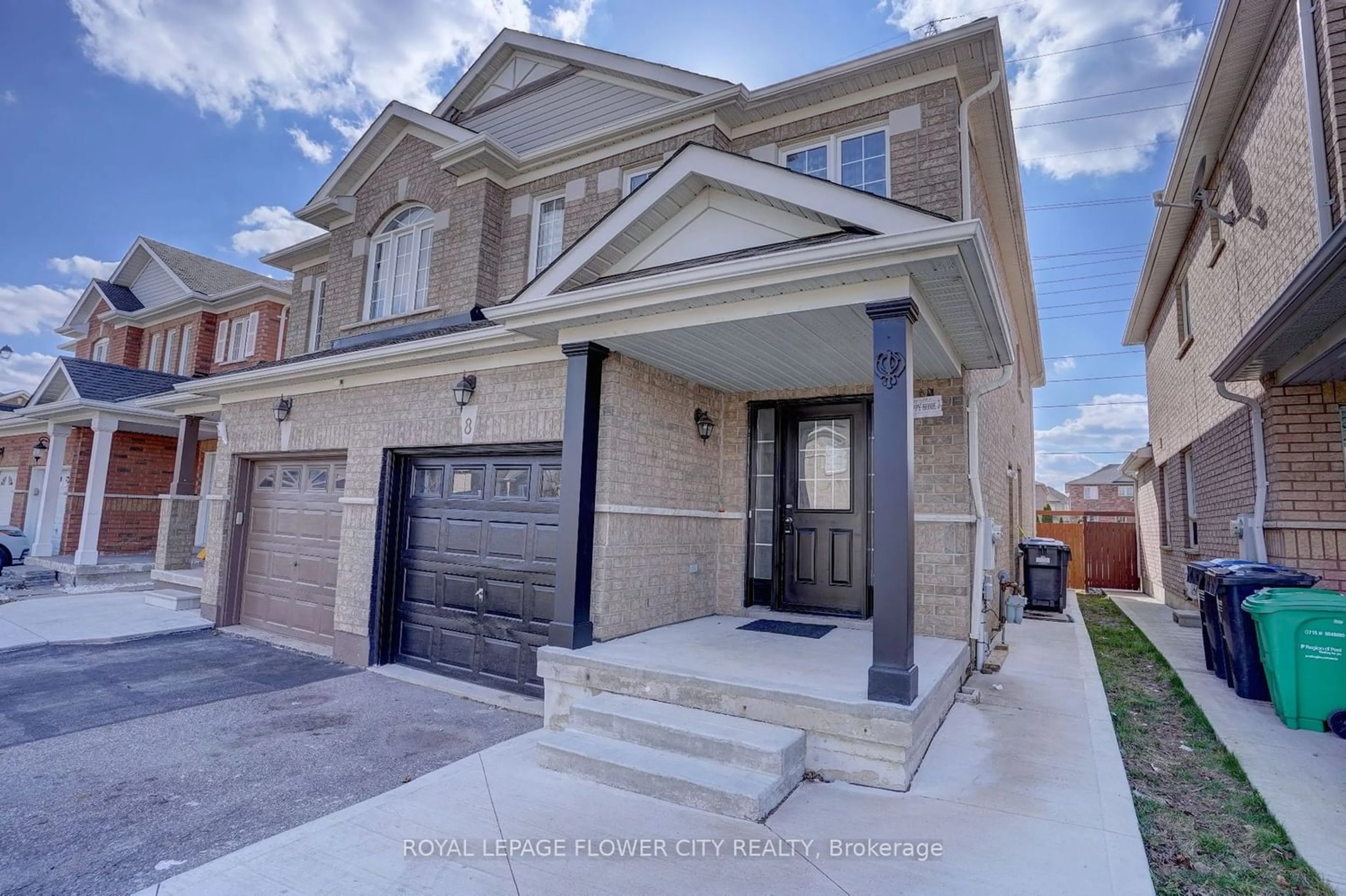 Home with brick exterior material for 8 Wicklow Rd, Brampton Ontario L6X 0J7